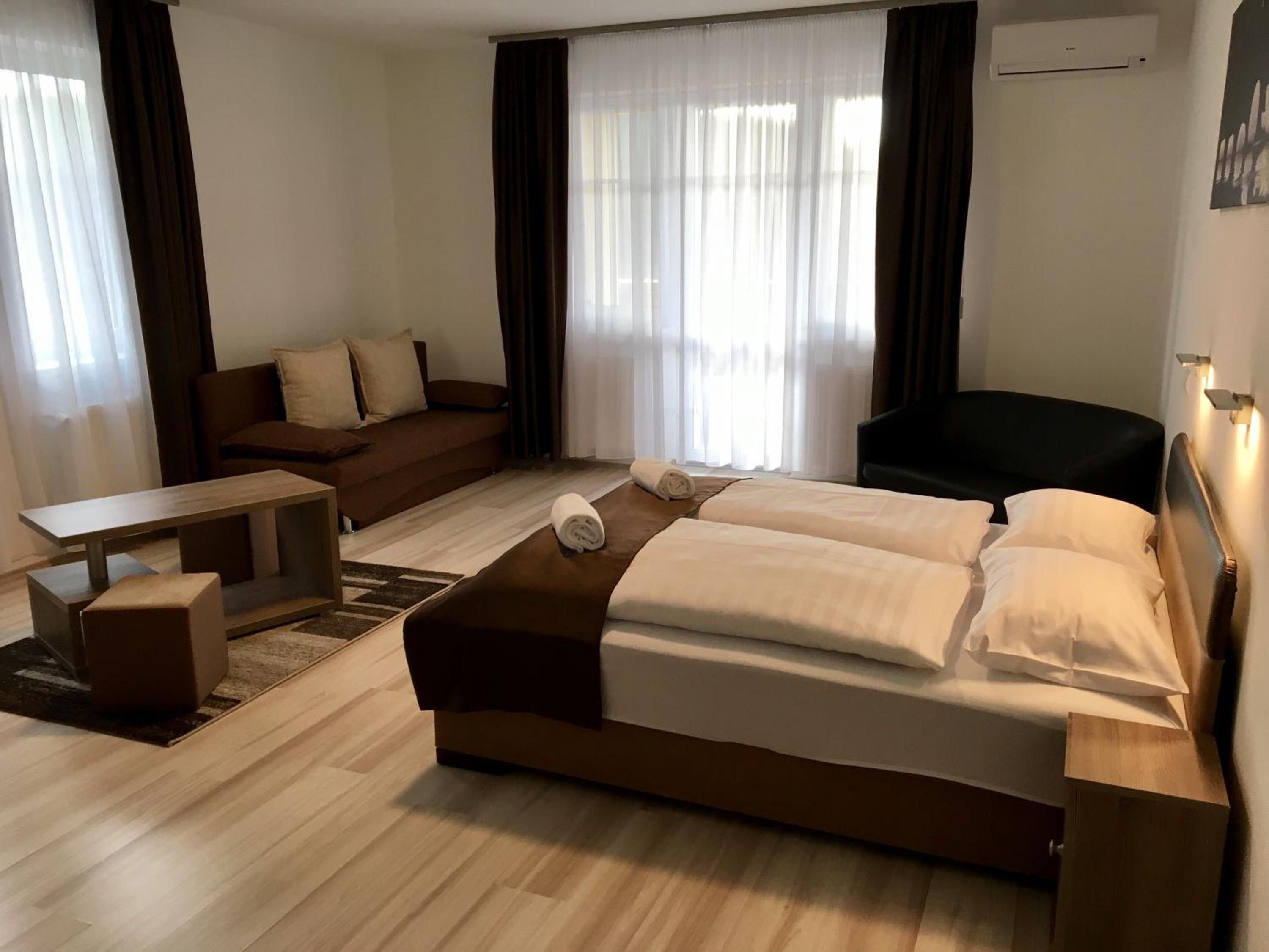 F&M Apartman view 2