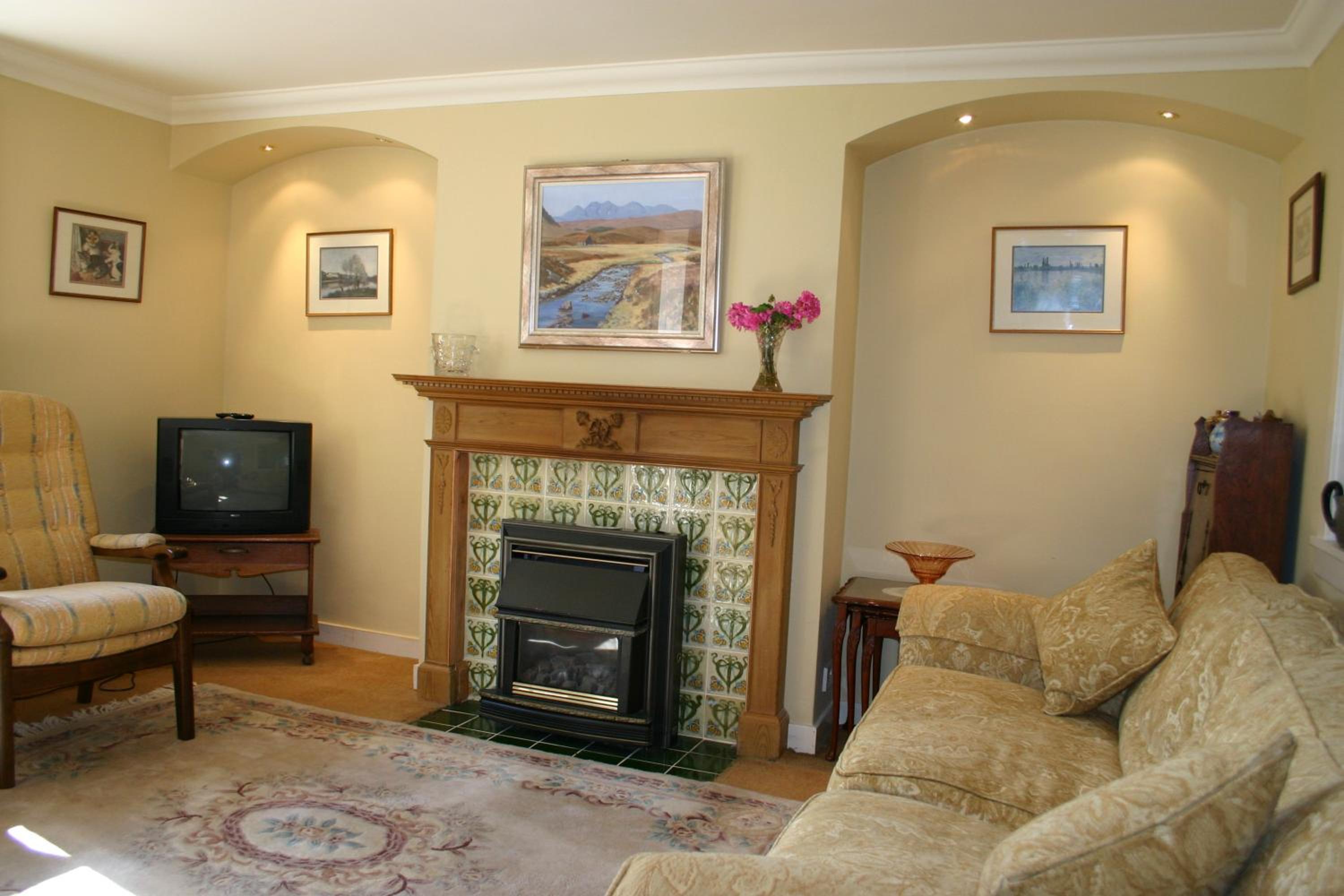 Woodcroft Cottage view 5