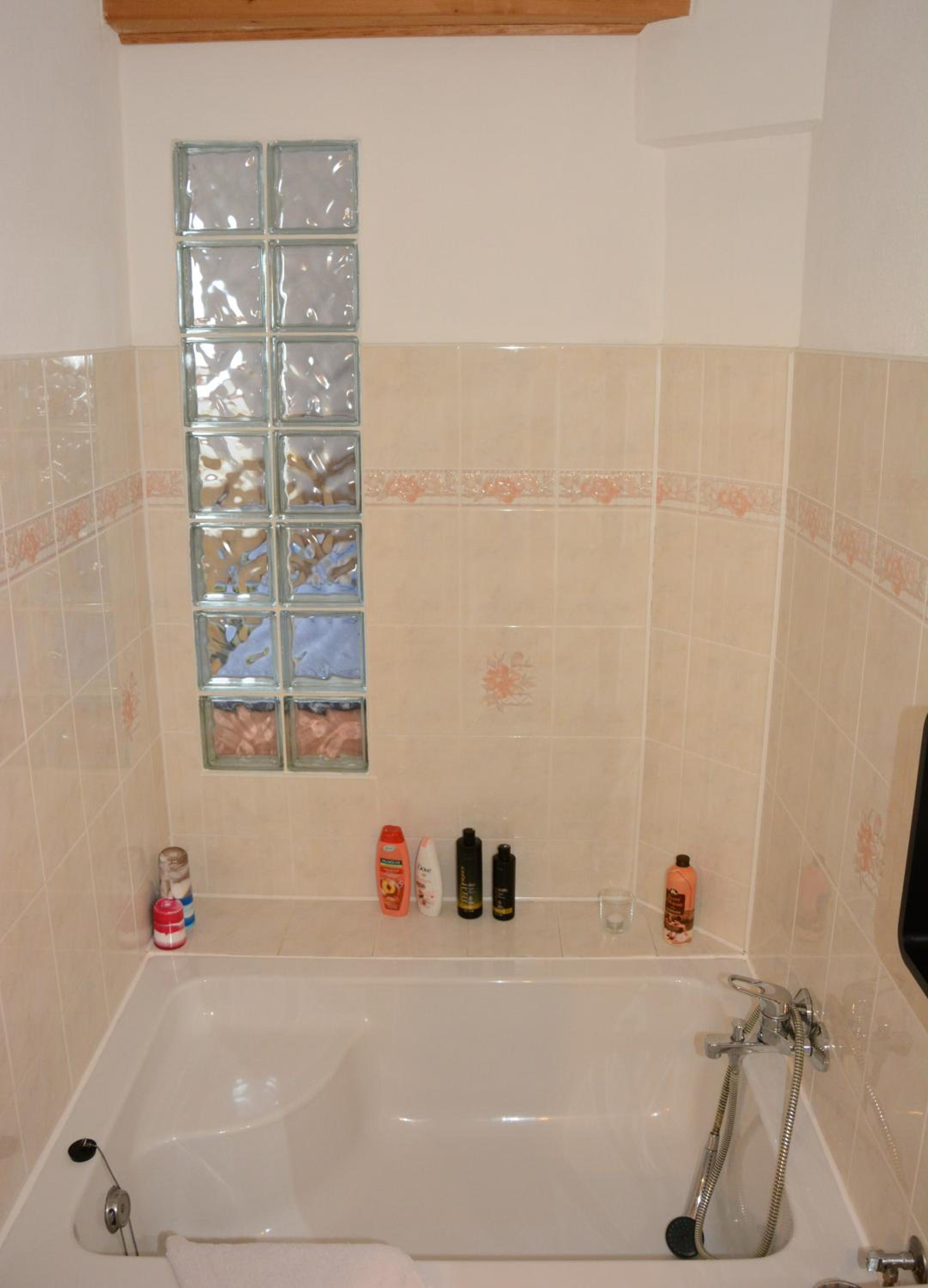 Photo 48