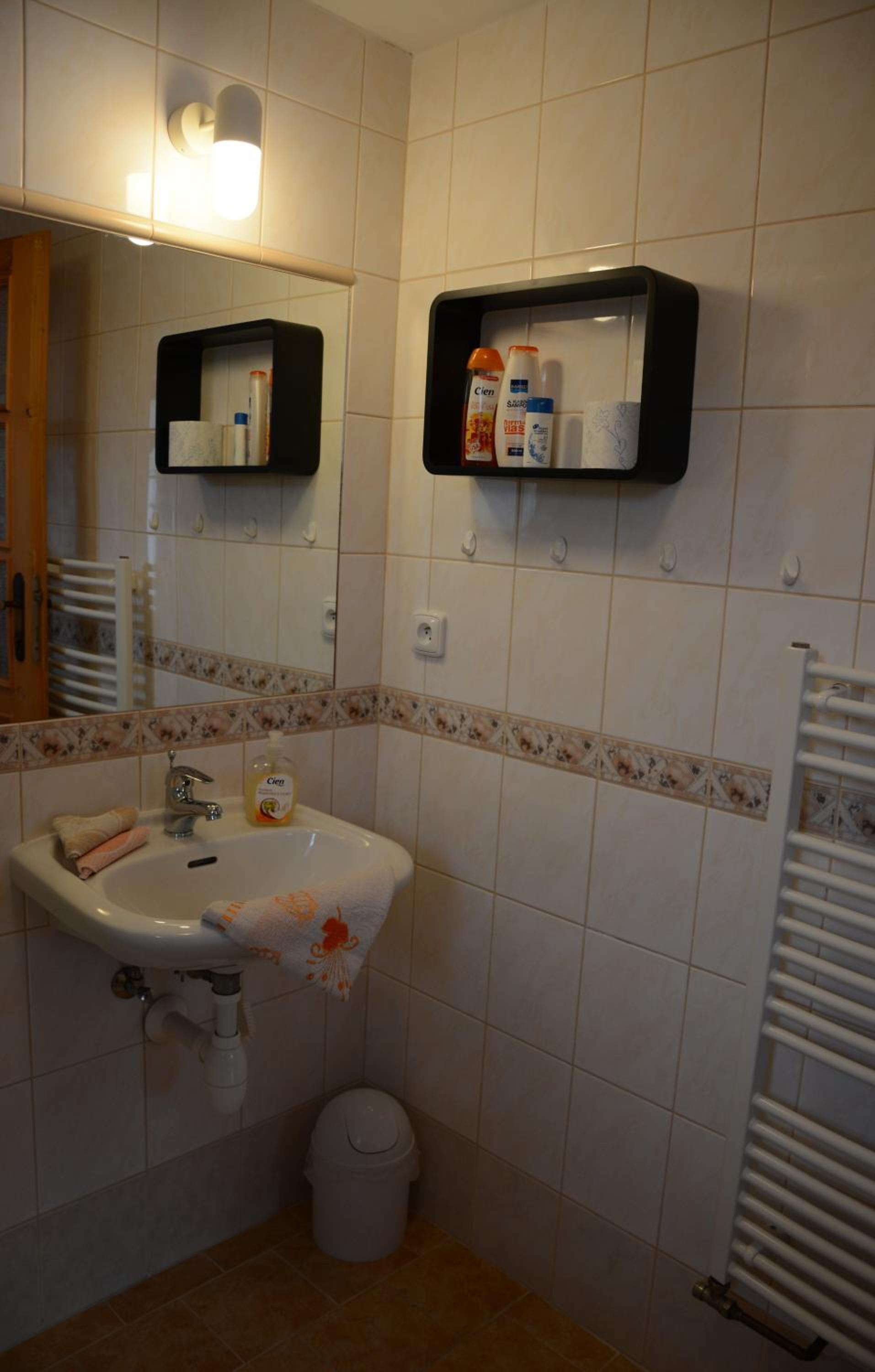 Photo 38