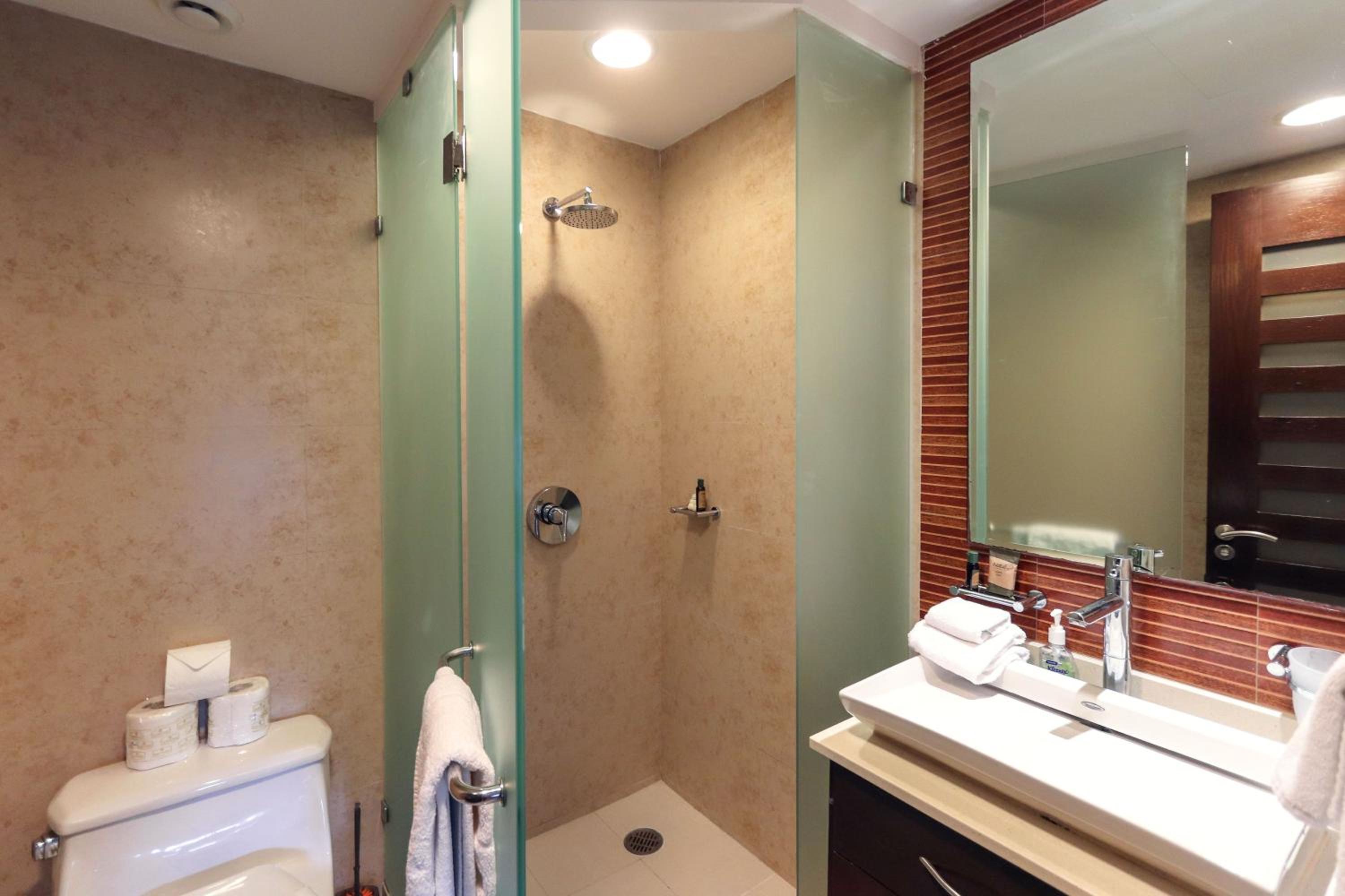 Mareazul 202S Oceanfront 2BR with Plunge Pool