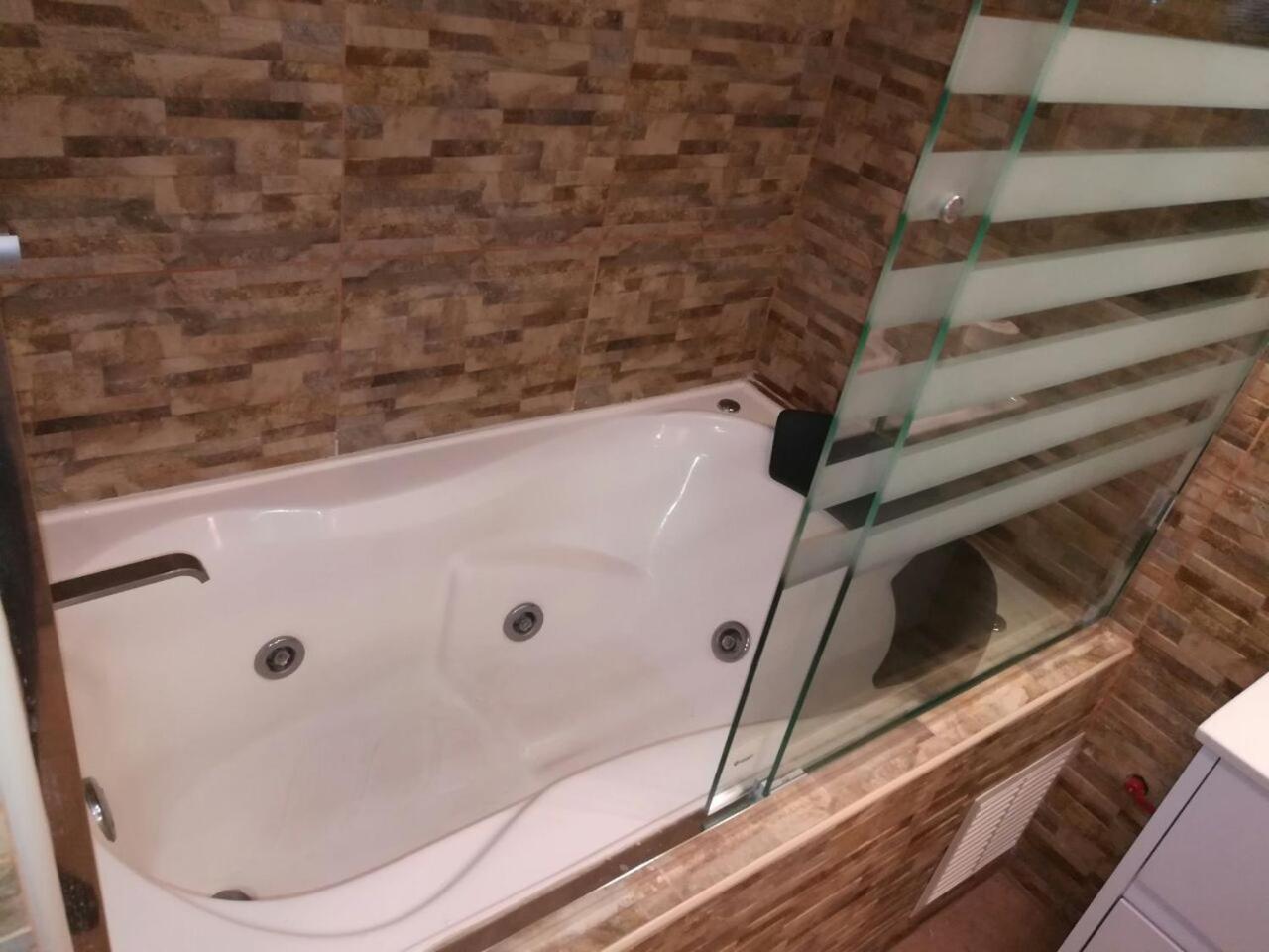 Apartamento Miraflores Boulevard Tarata view 4