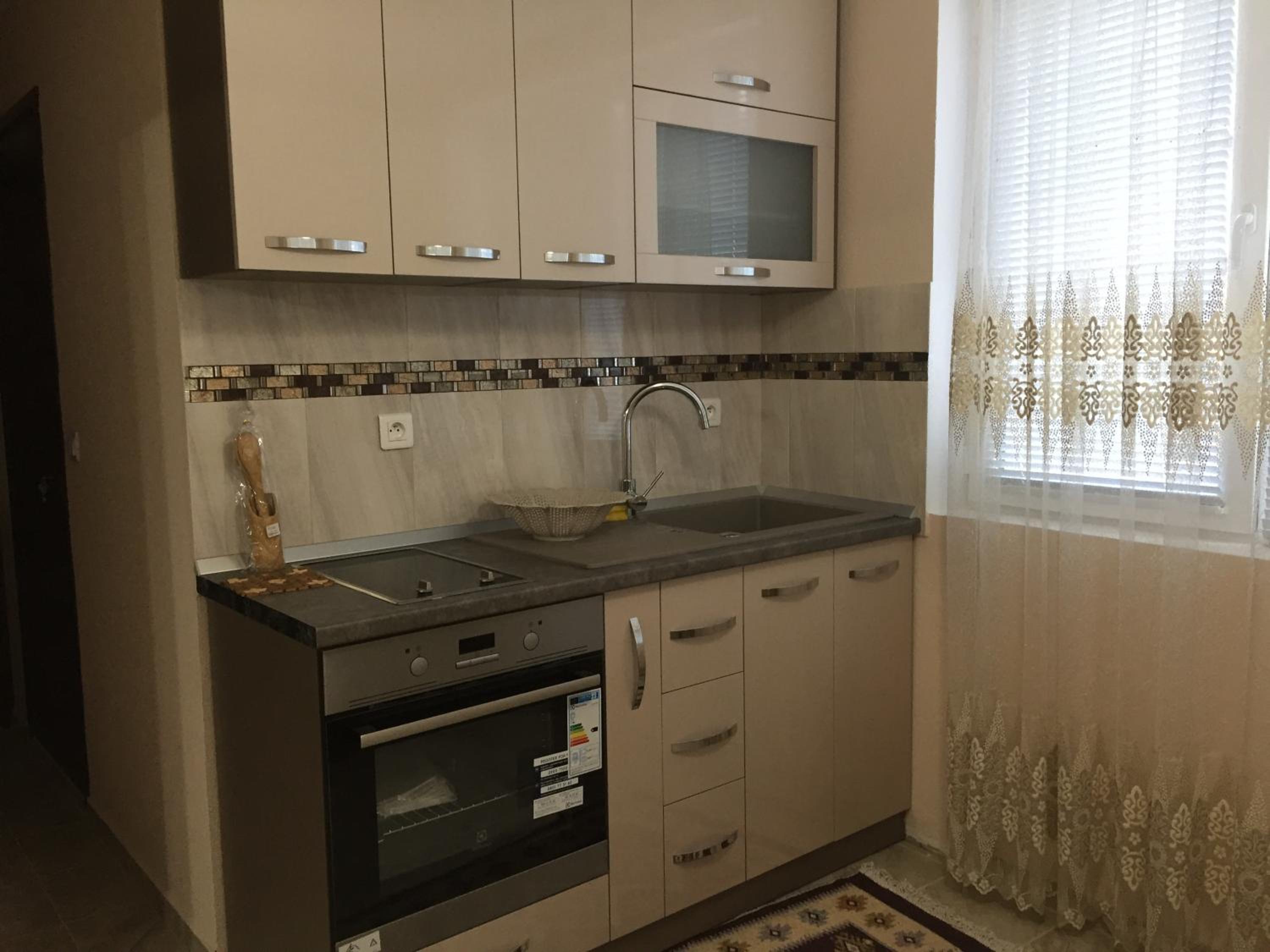 Elenite Guesthouse