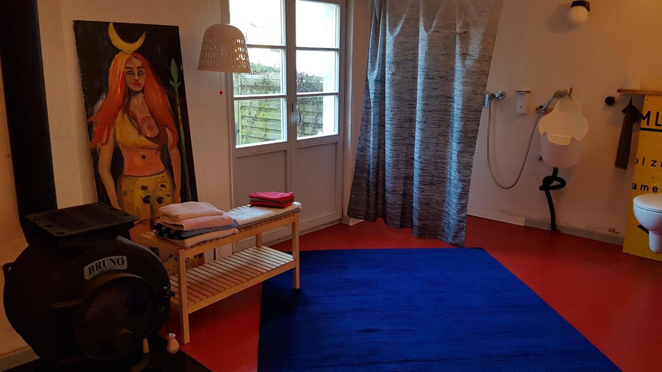 Photo 8