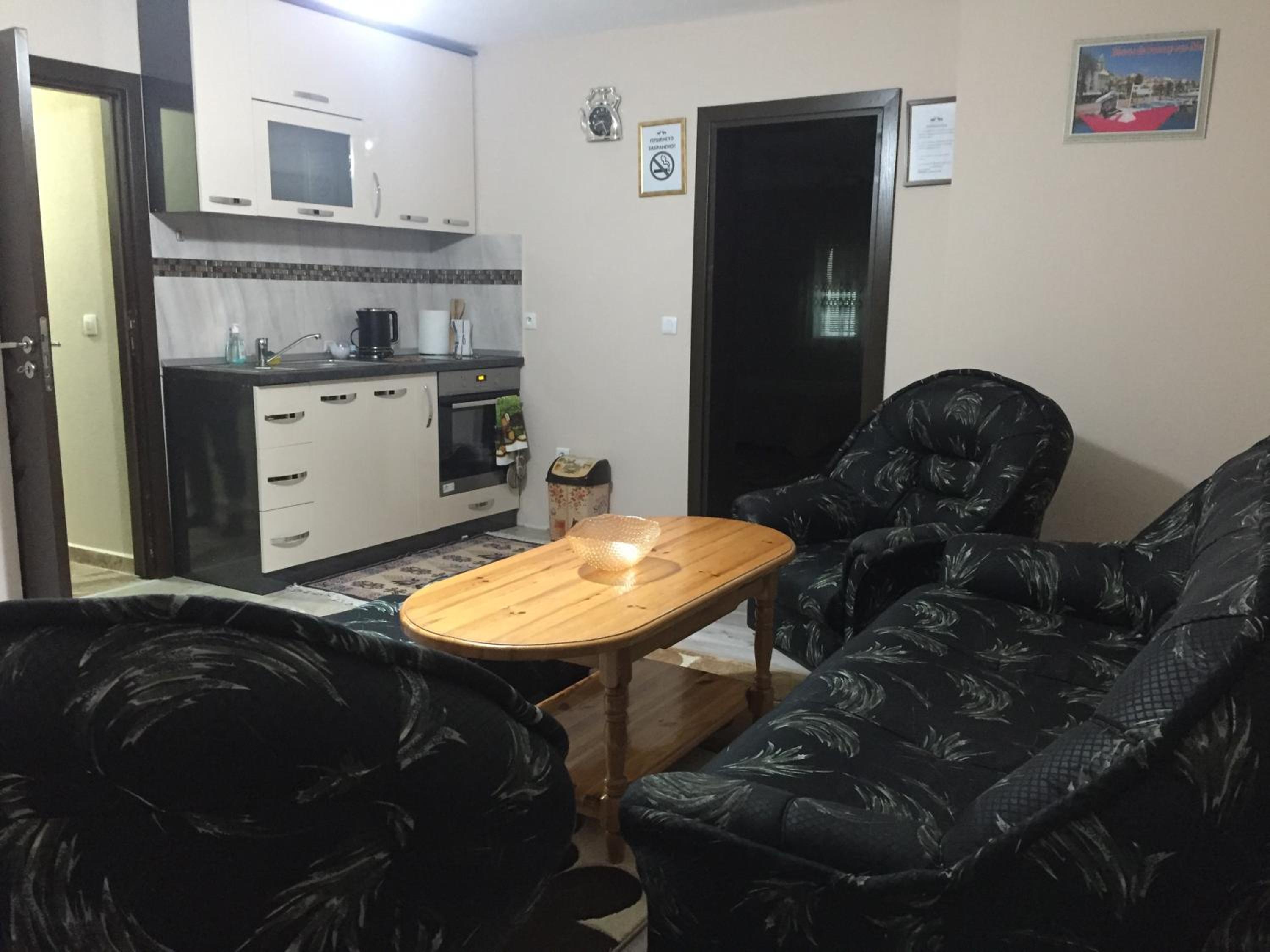Elenite Guesthouse