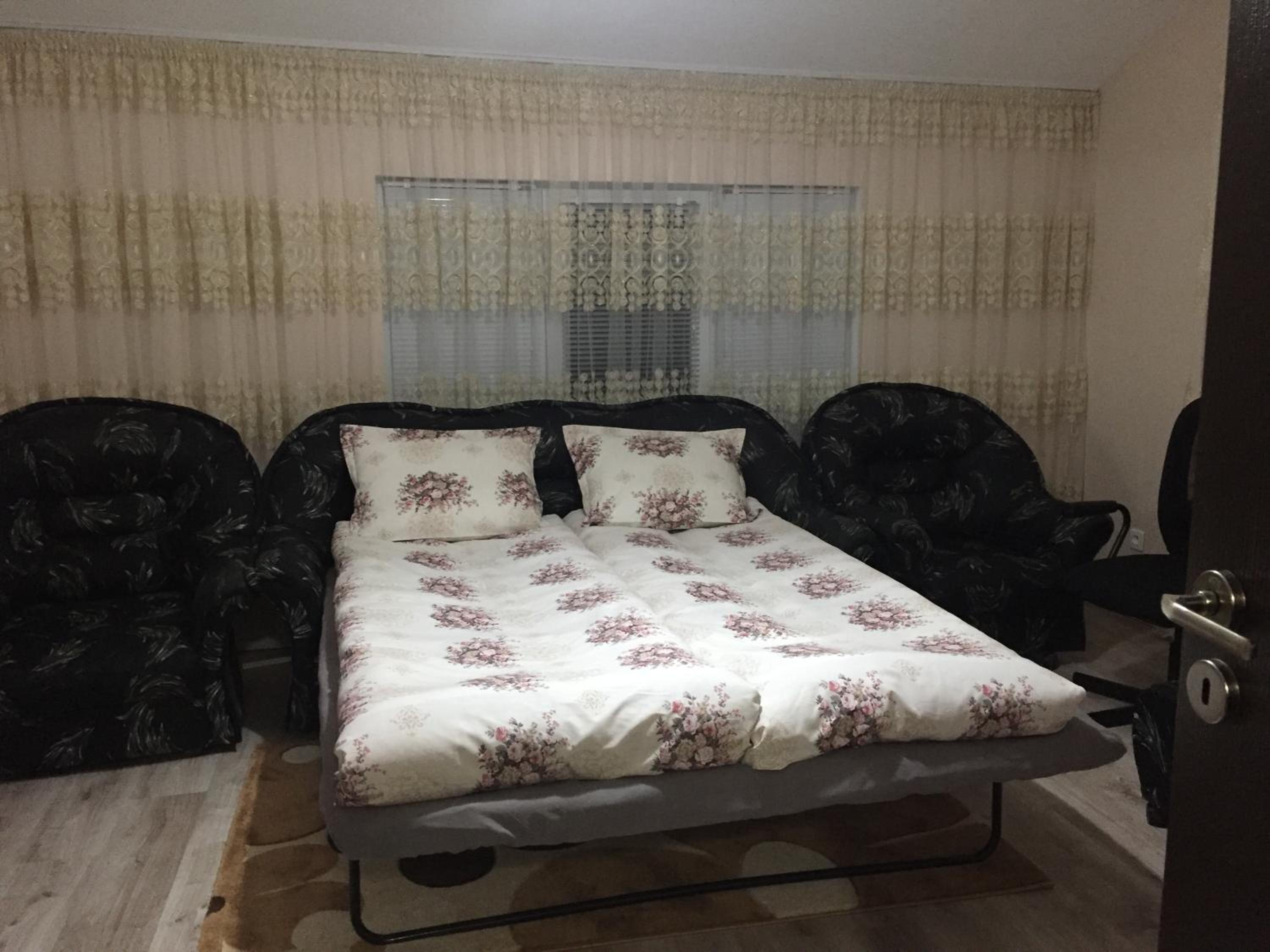 Elenite Guesthouse