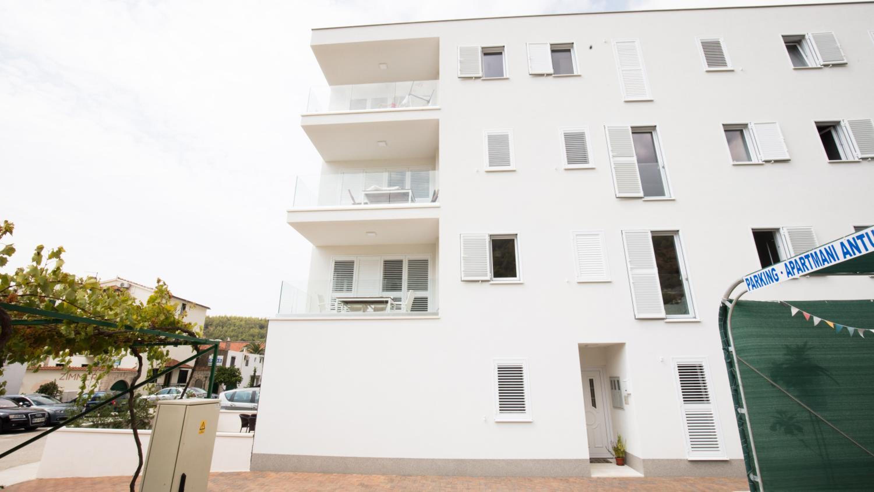 Apartment Zamarin 1 view 4