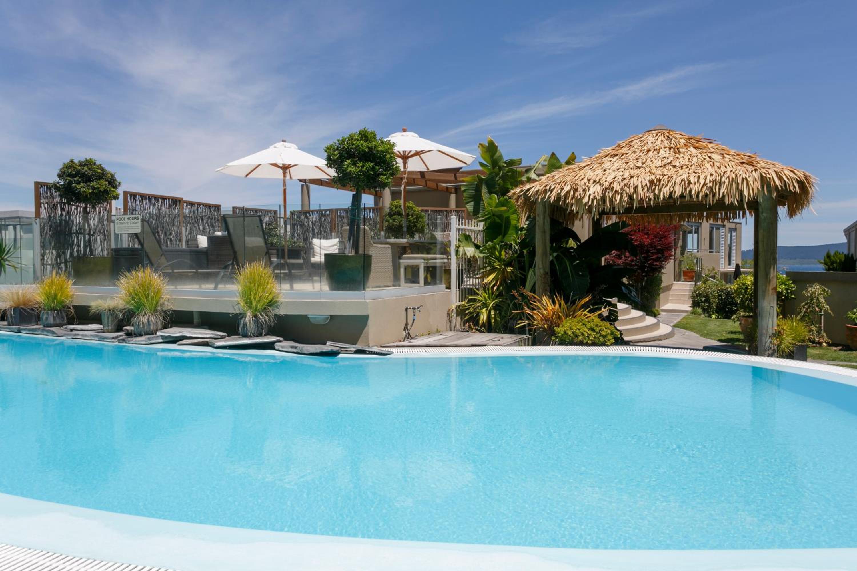 Hotel The Reef Resort - Image 1