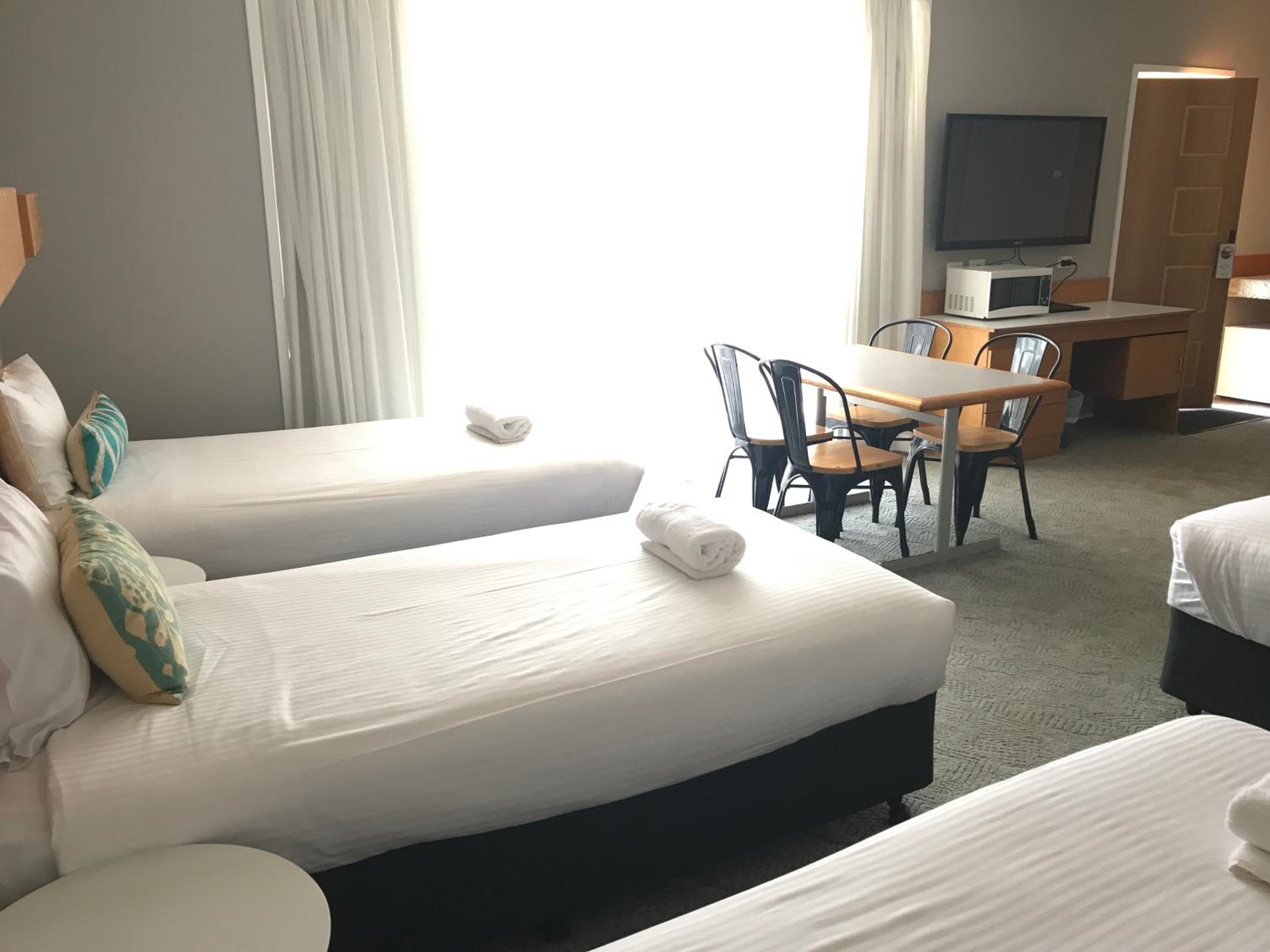 Cascades Motor Inn view 3
