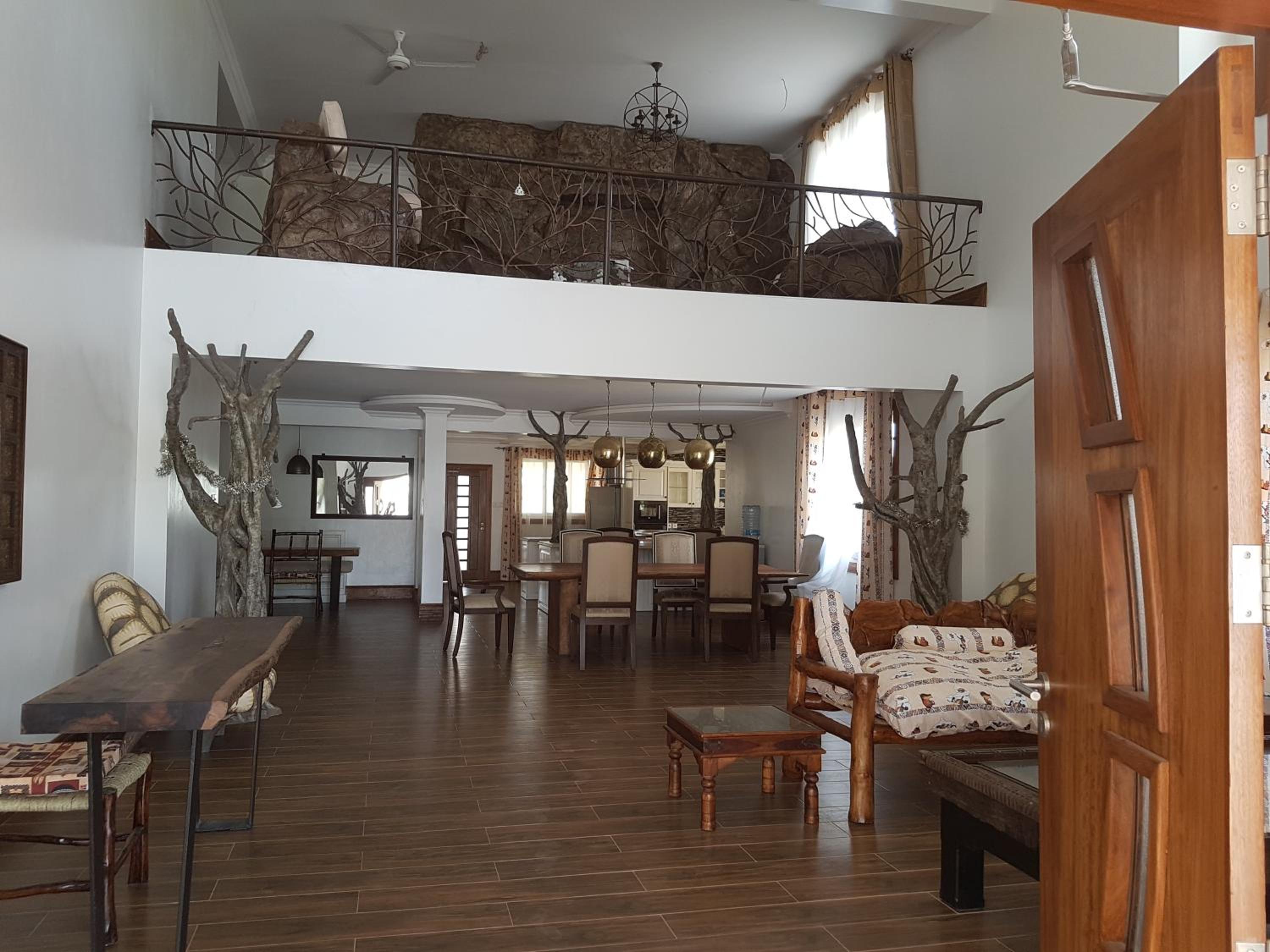 Queens Chateau Boutique Villa