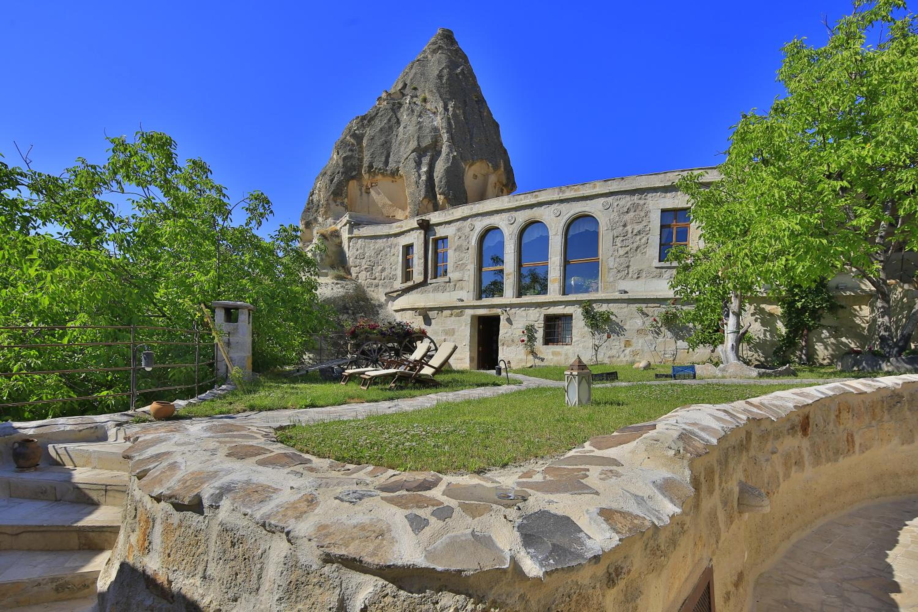 Traveller's Cave Hotel - Image 71