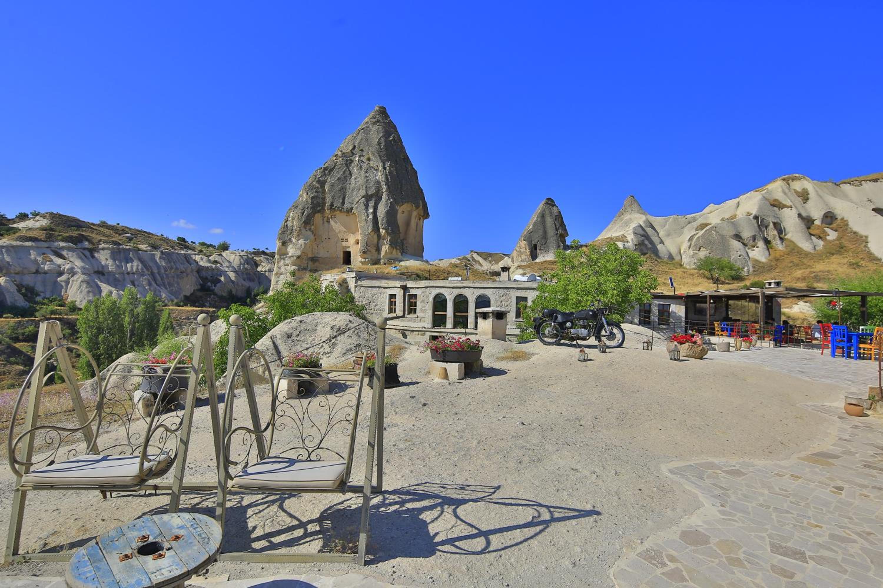 Traveller's Cave Hotel - Image 29