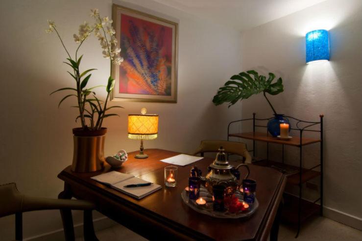 Mynt Retreat Bed & Breakfast