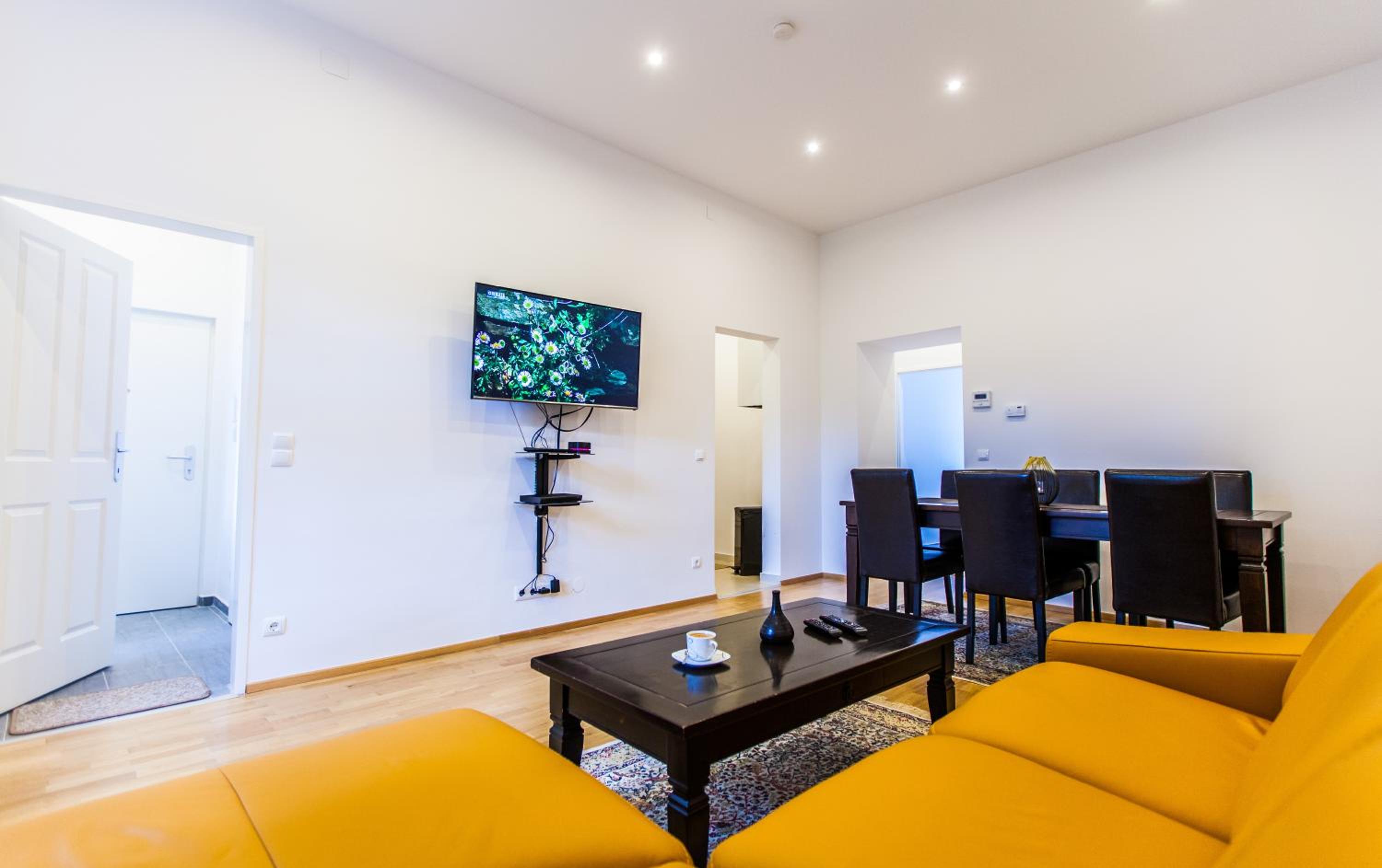 Vienna Market Apartments