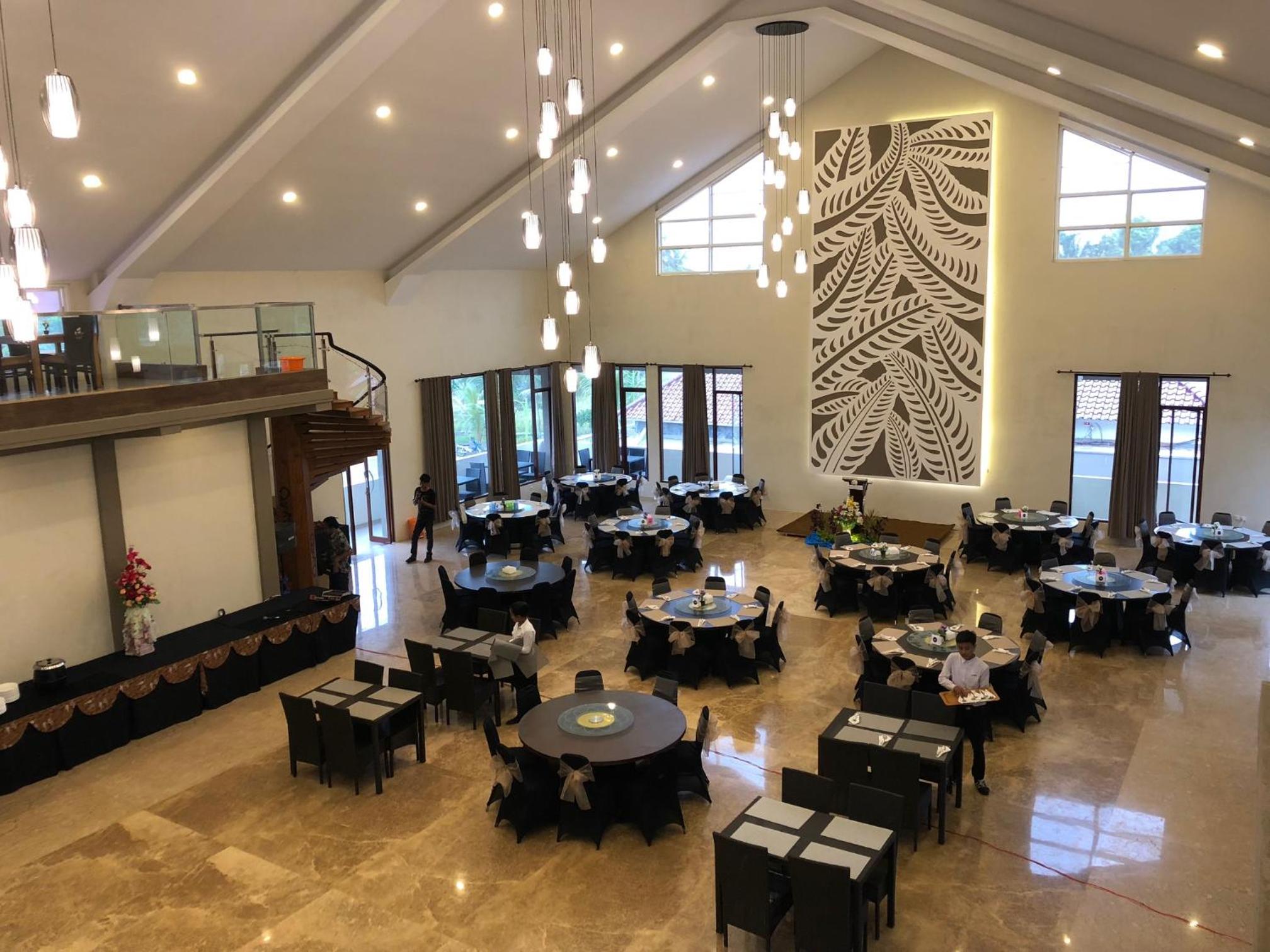 Grand Harvest Resort & Villas