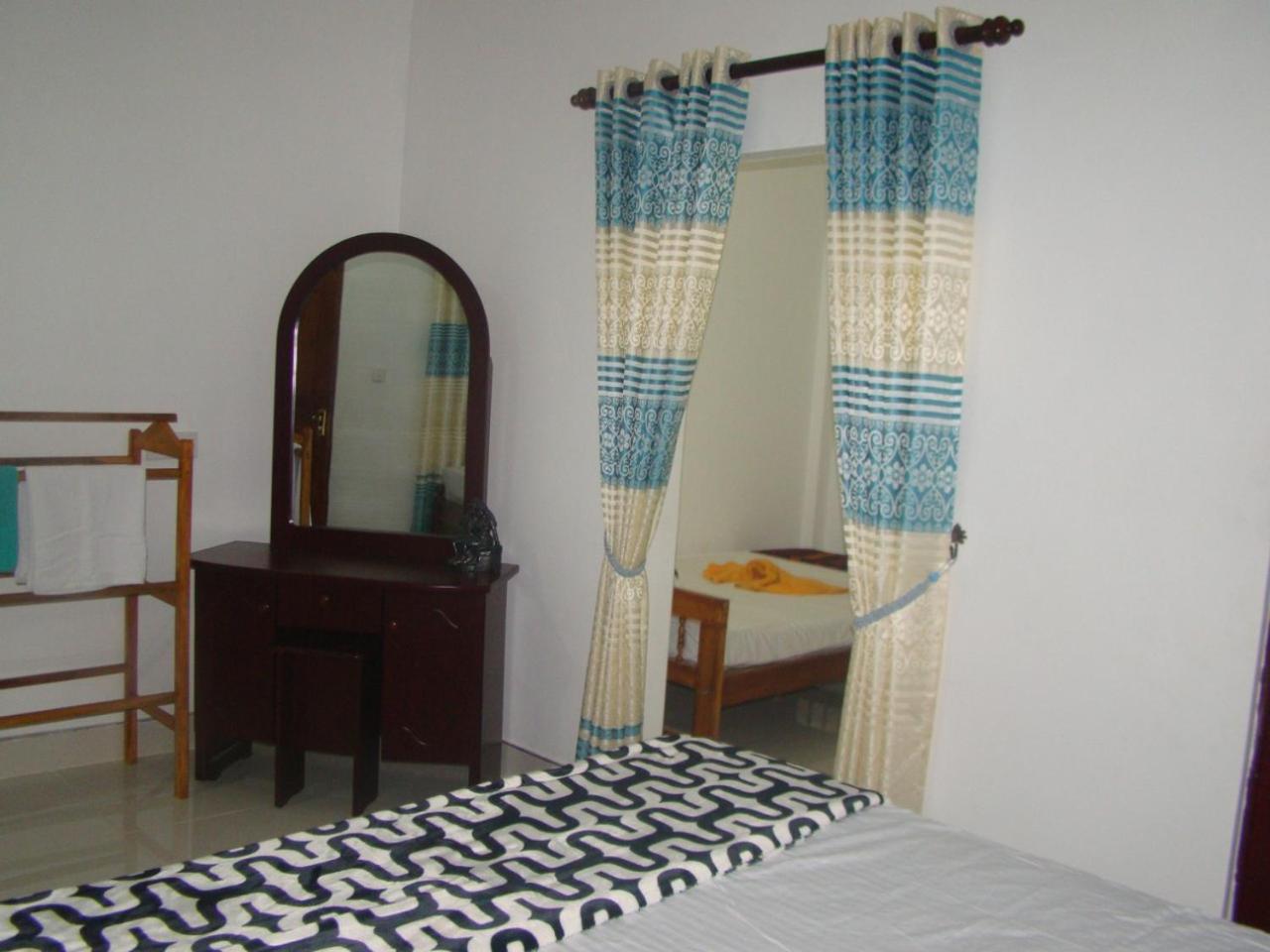 Photo 42
