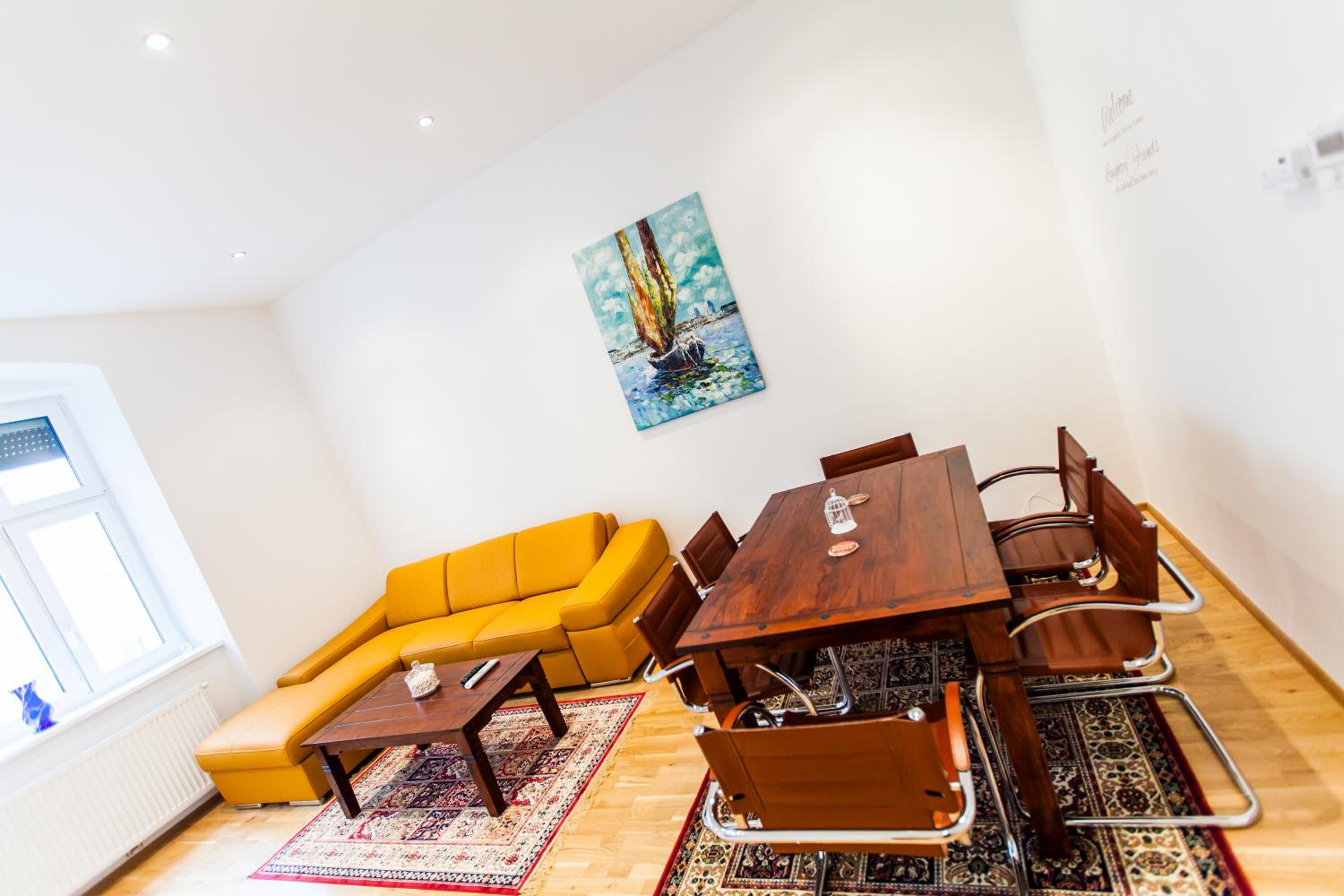 Vienna Market Apartments