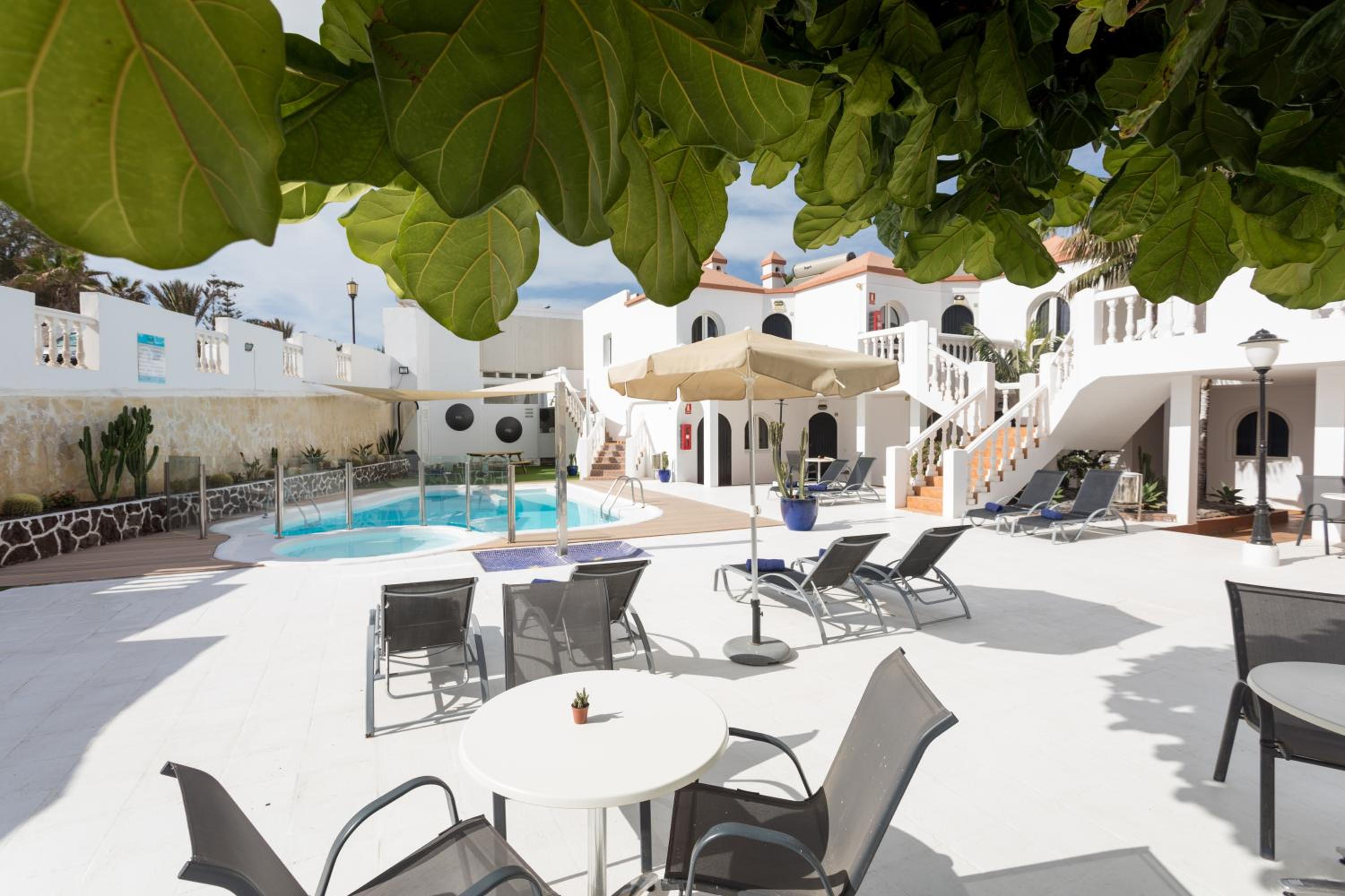 Apartamentos LIVVO Galera Beach