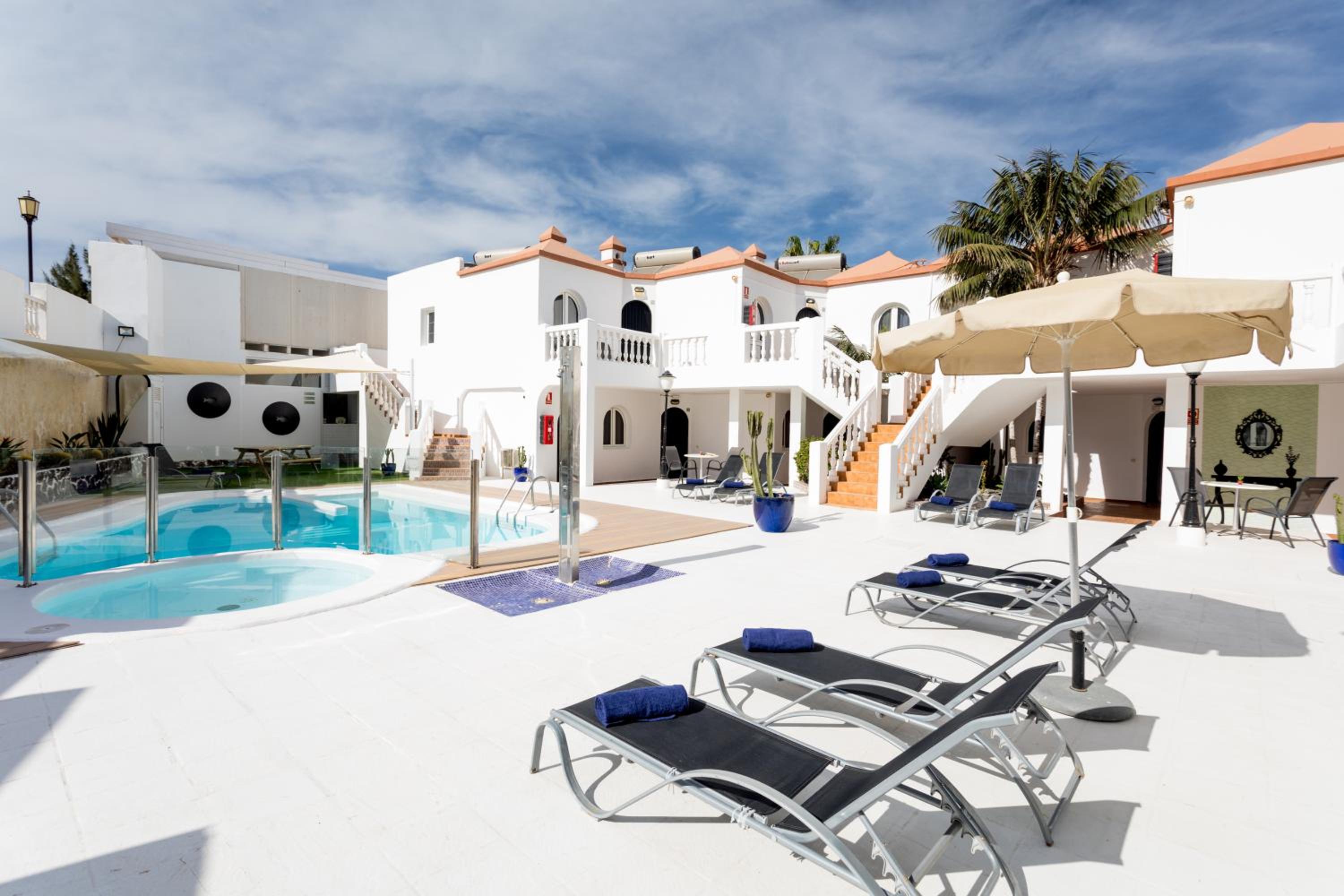 Apartamentos LIVVO Galera Beach