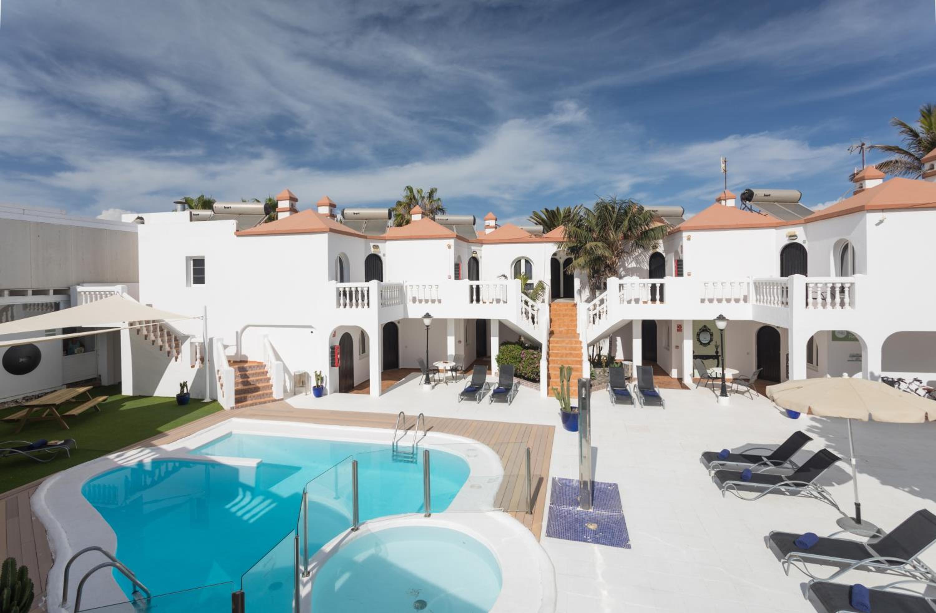 Apartamentos LIVVO Galera Beach