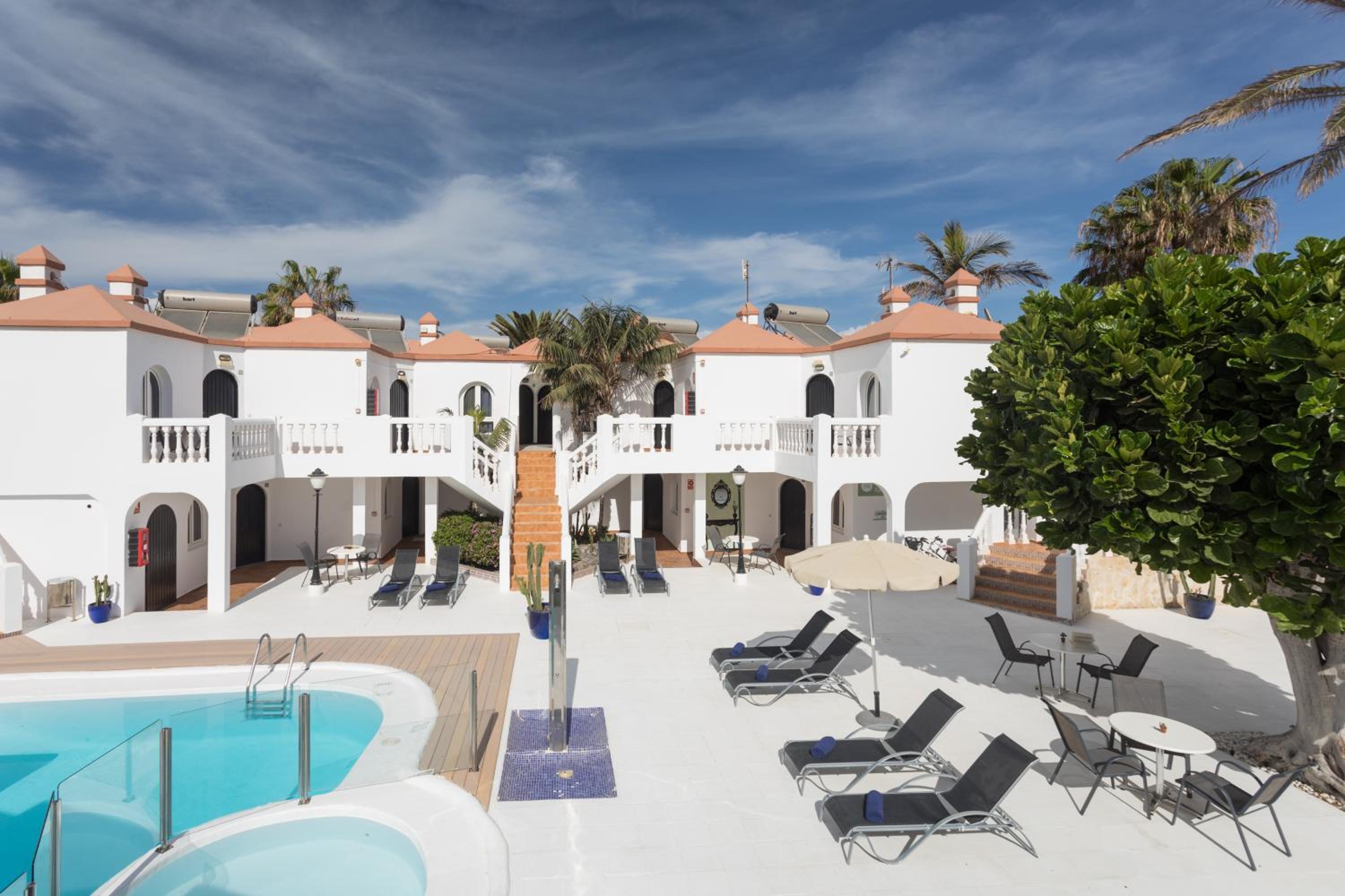 Apartamentos LIVVO Galera Beach
