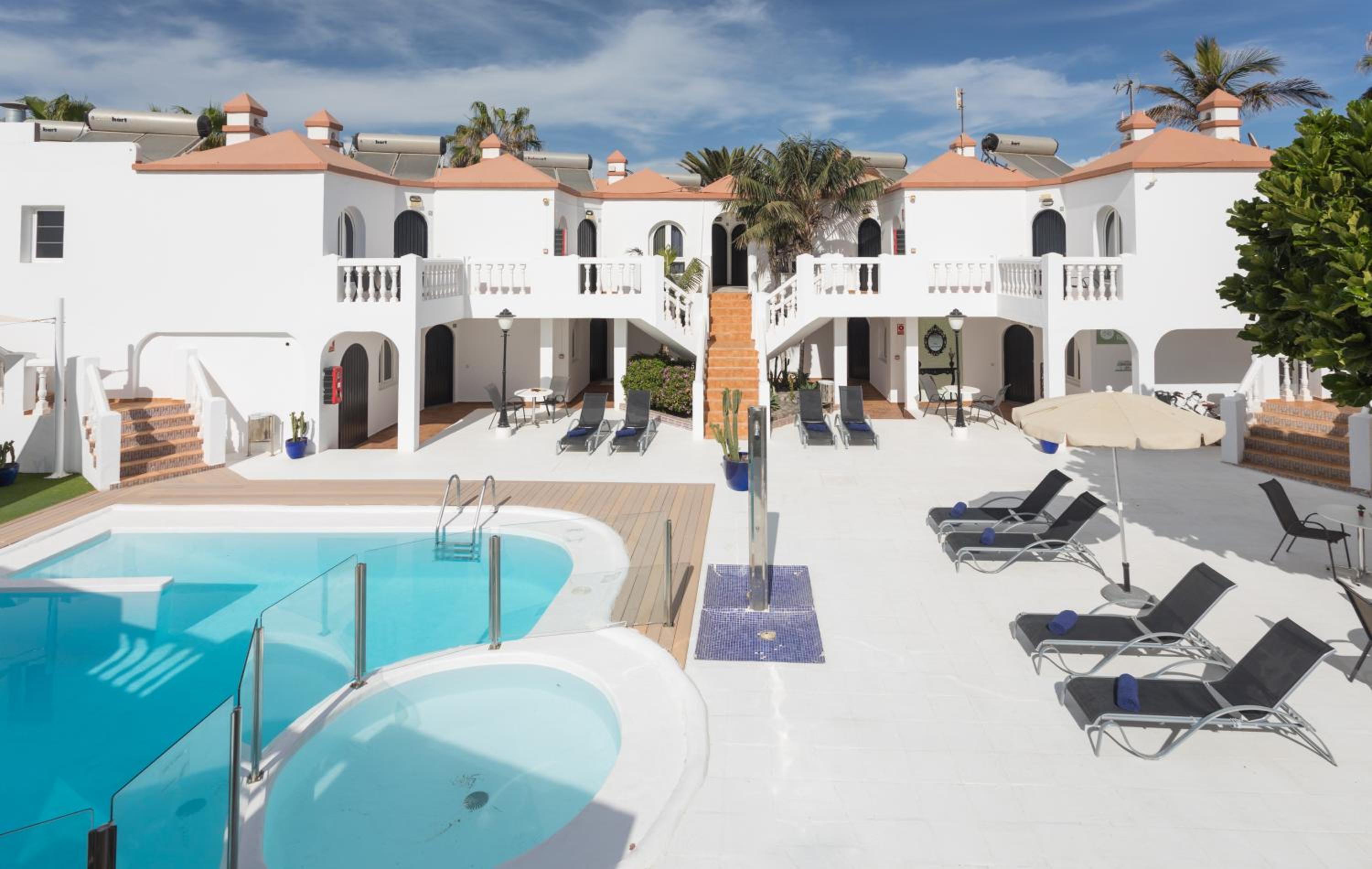 Apartamentos LIVVO Galera Beach