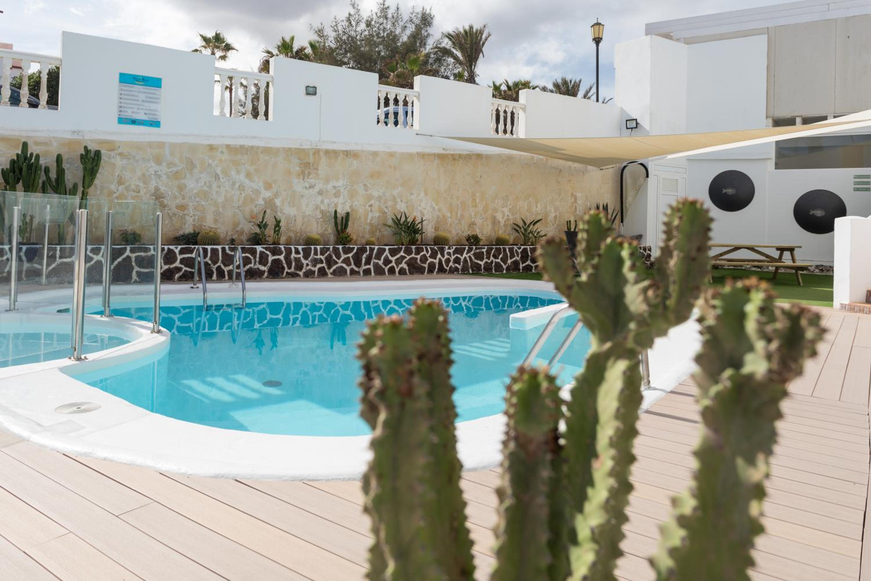 Apartamentos LIVVO Galera Beach