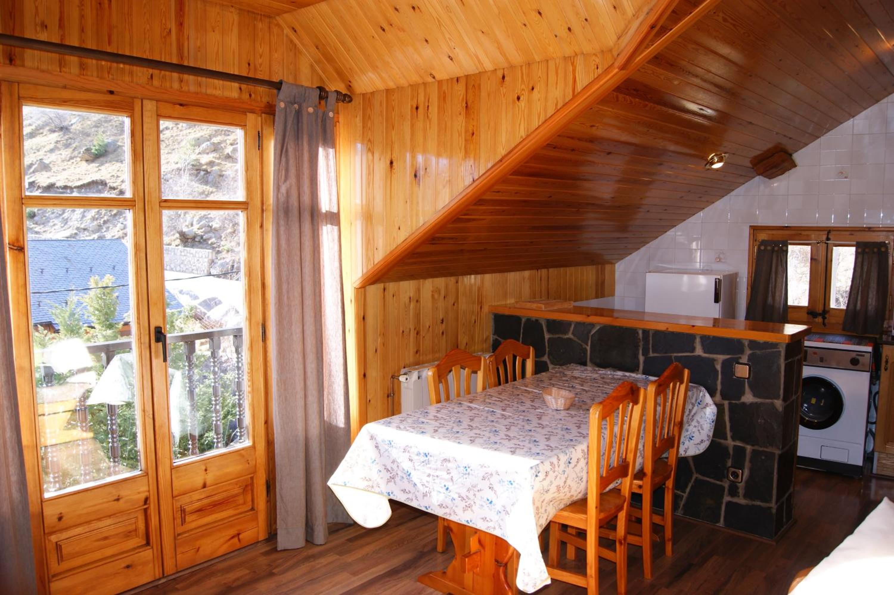 Apartaments Pont Romànic view 5