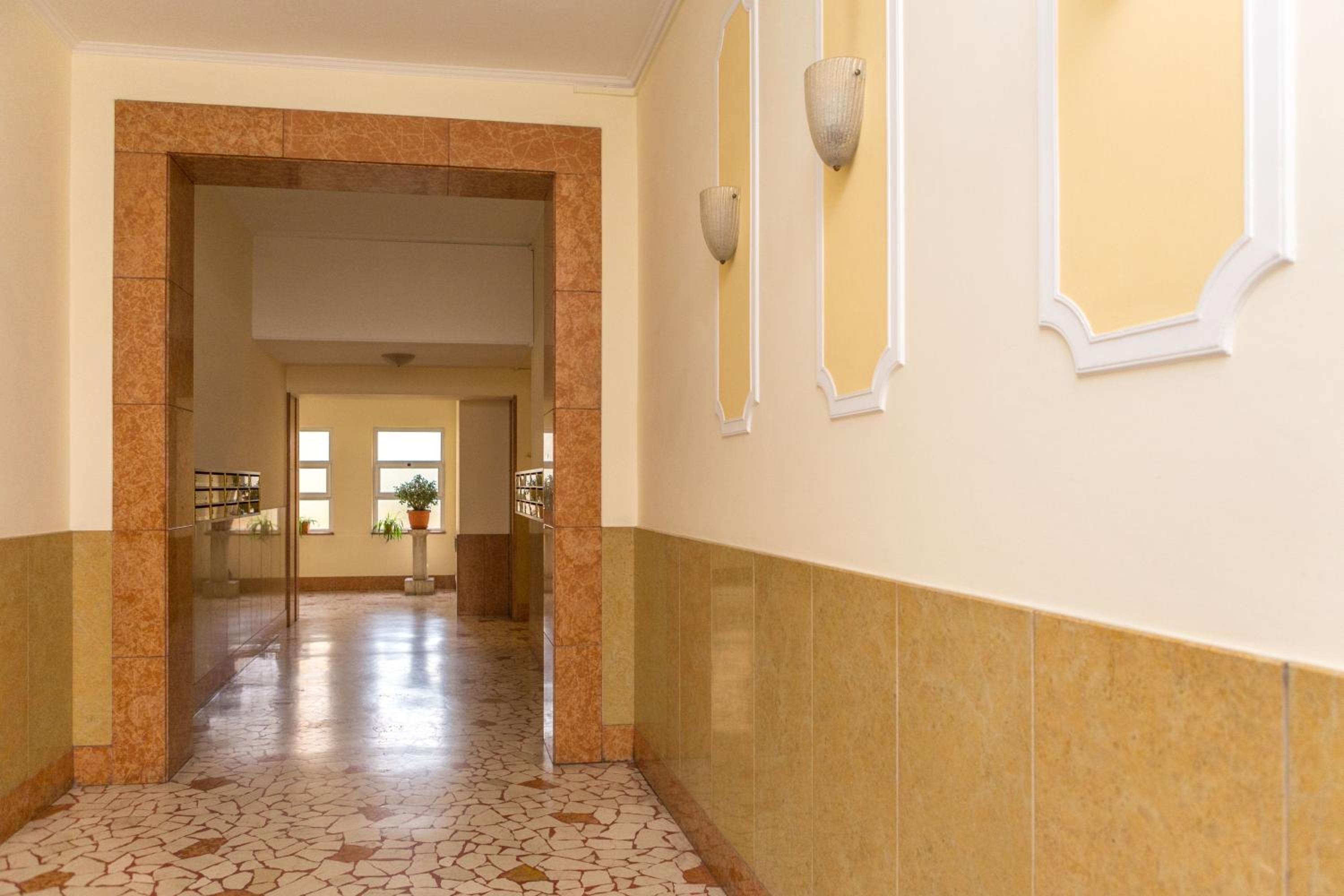 Hotel Guelphs Apartments - Image 1