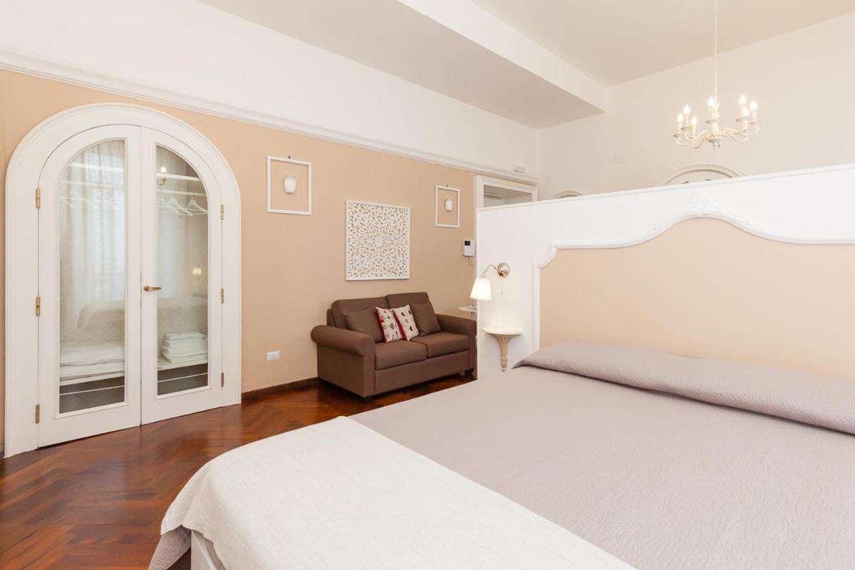 METRO GARIBALDI - Loft con Wifi e 4 posti letto presso la Stazione Centrale di Napoli