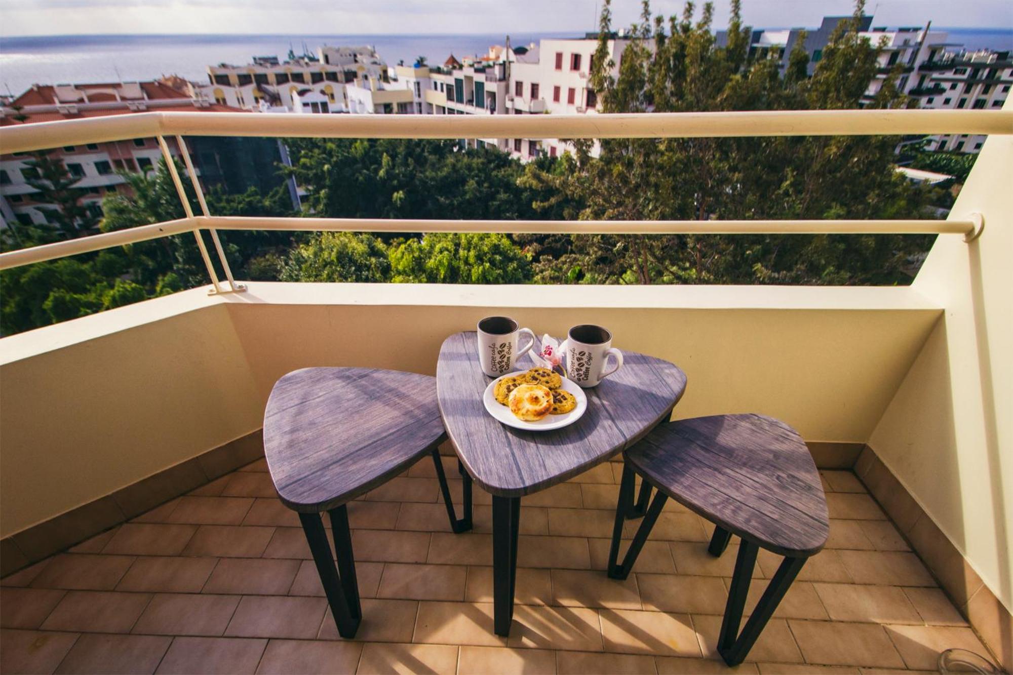 Cozy Duplex Retreat by Green Park & Ocean View view 5