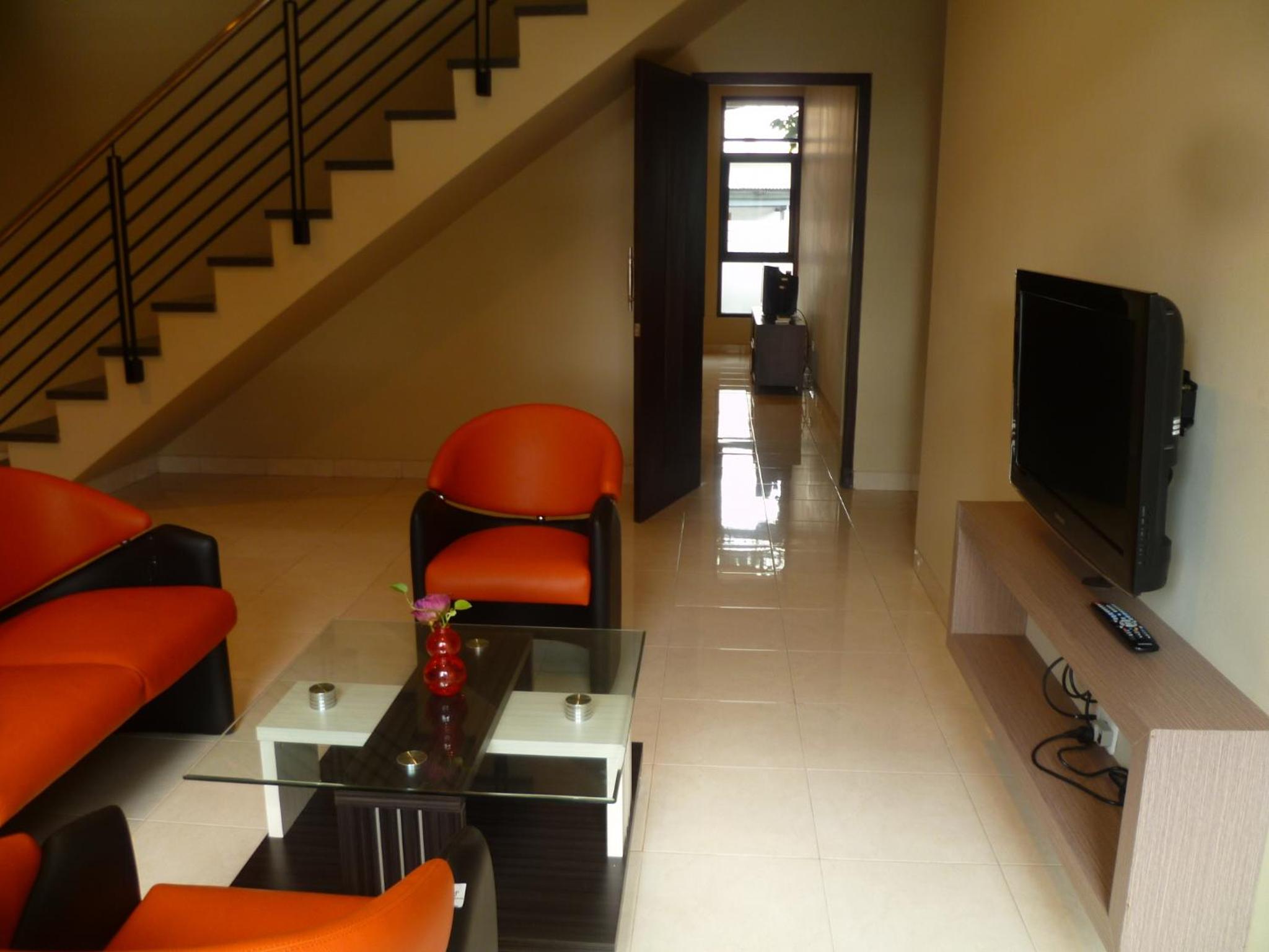 Twin House