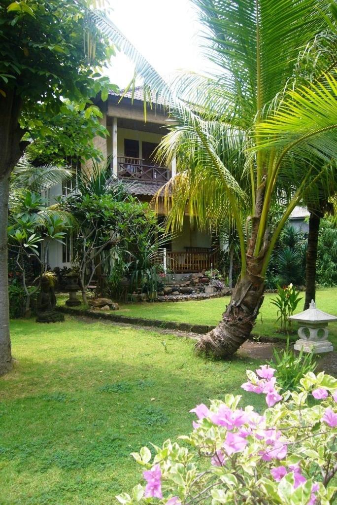 Jukung Bali Bungalow view 3
