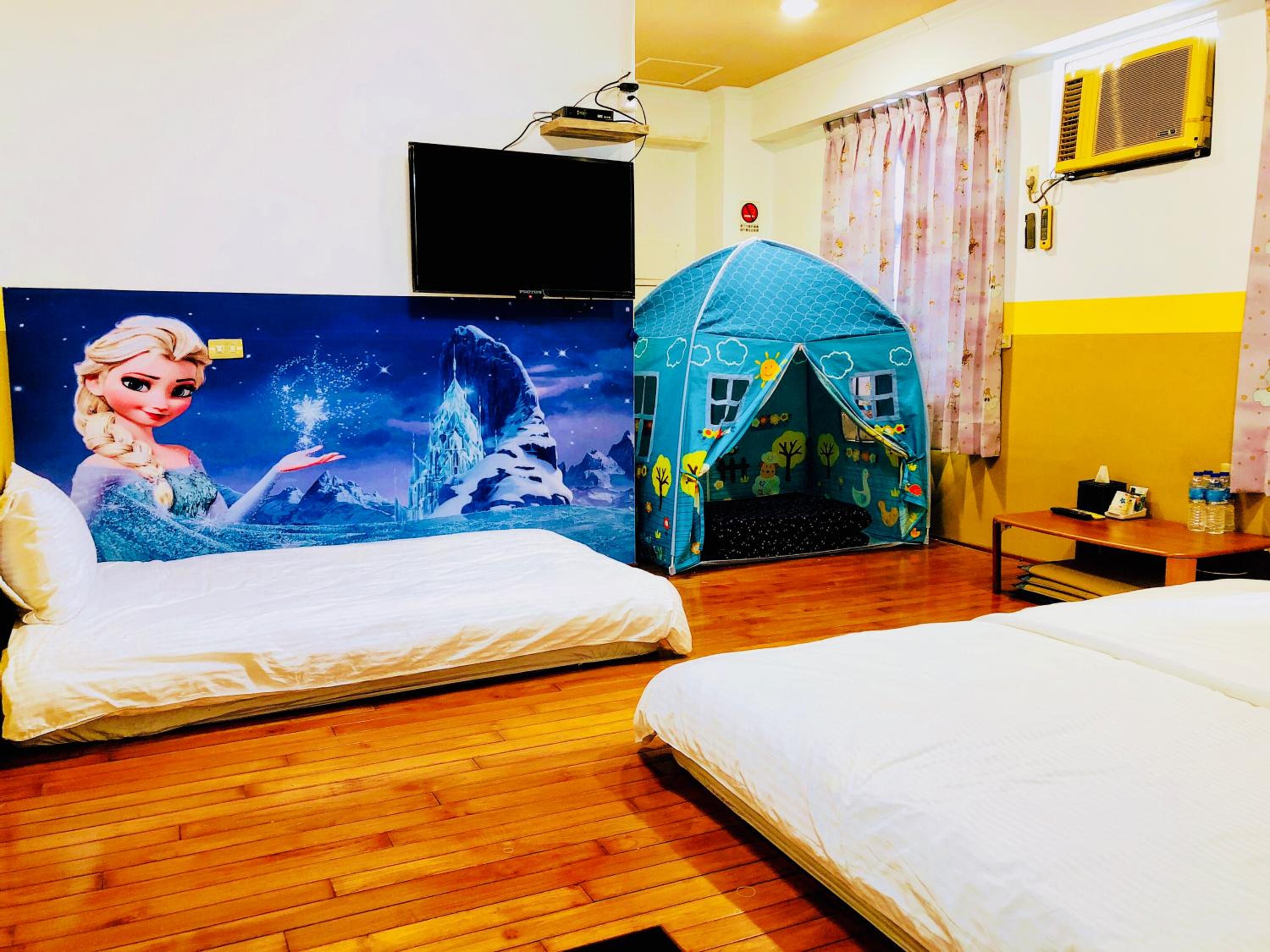 Photo 6