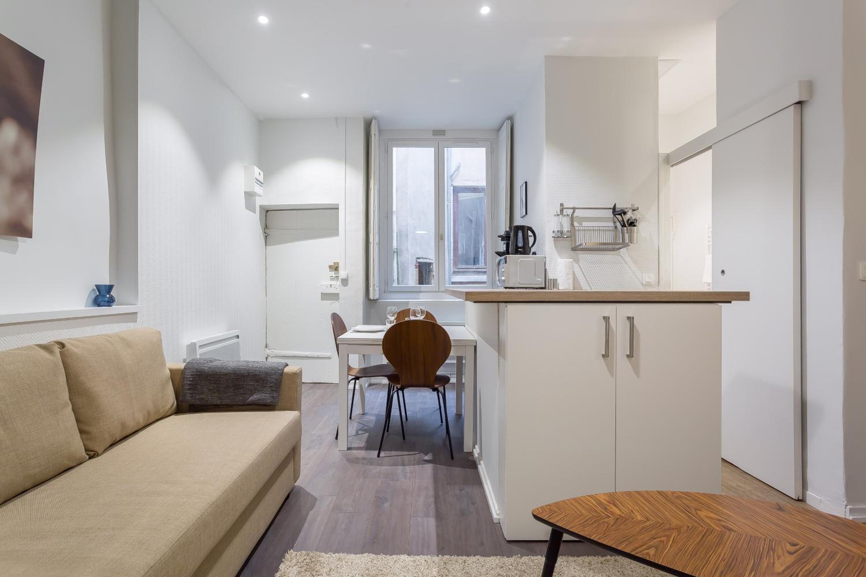 Jusquà 6 personnes au coeur du Vieux Lyon