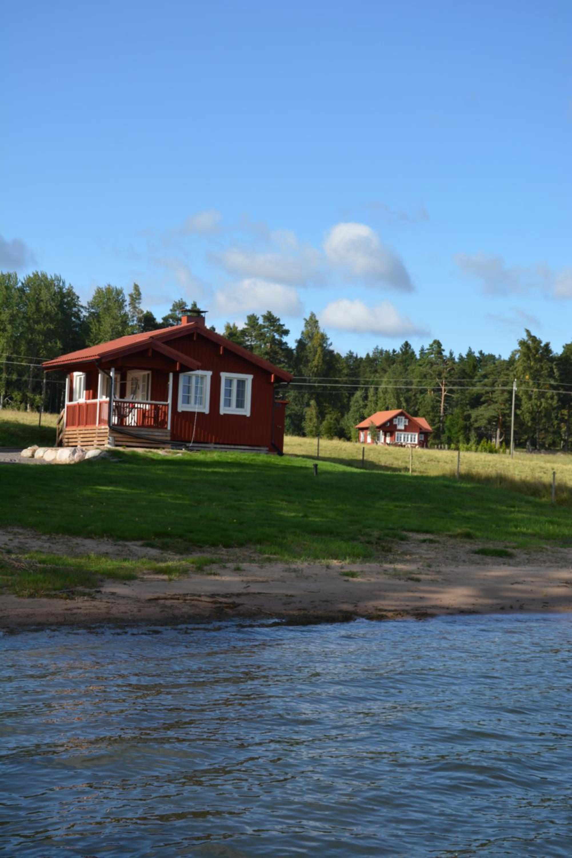 Holiday Cottage Tiira with Sauna House