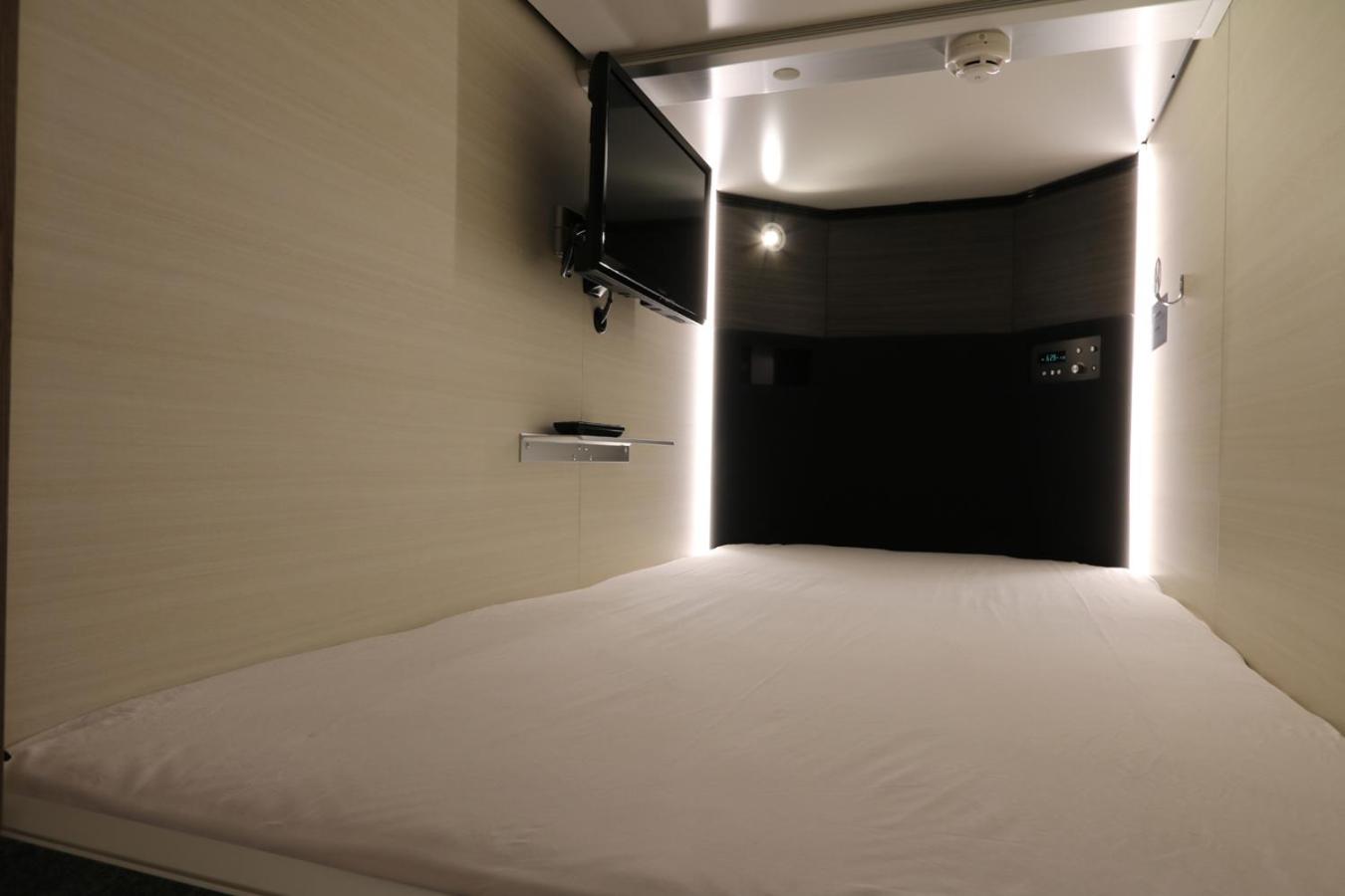 Cabin & Capsule Hotel J-SHIP Osaka Namba photo 30 of 46