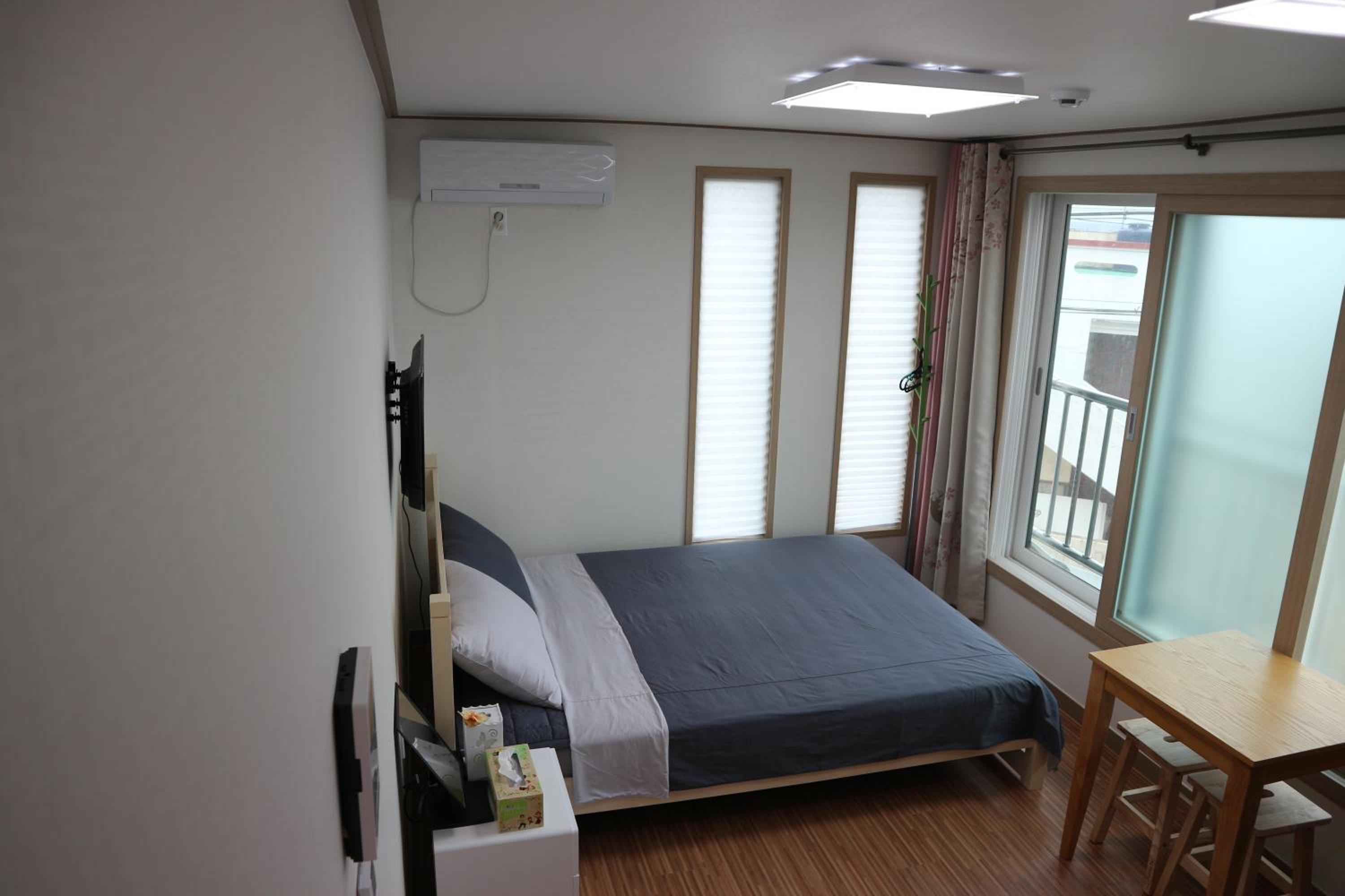 Photo 42
