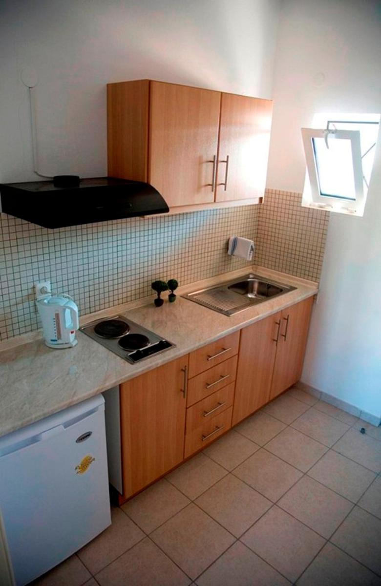 Metaxa Apartments