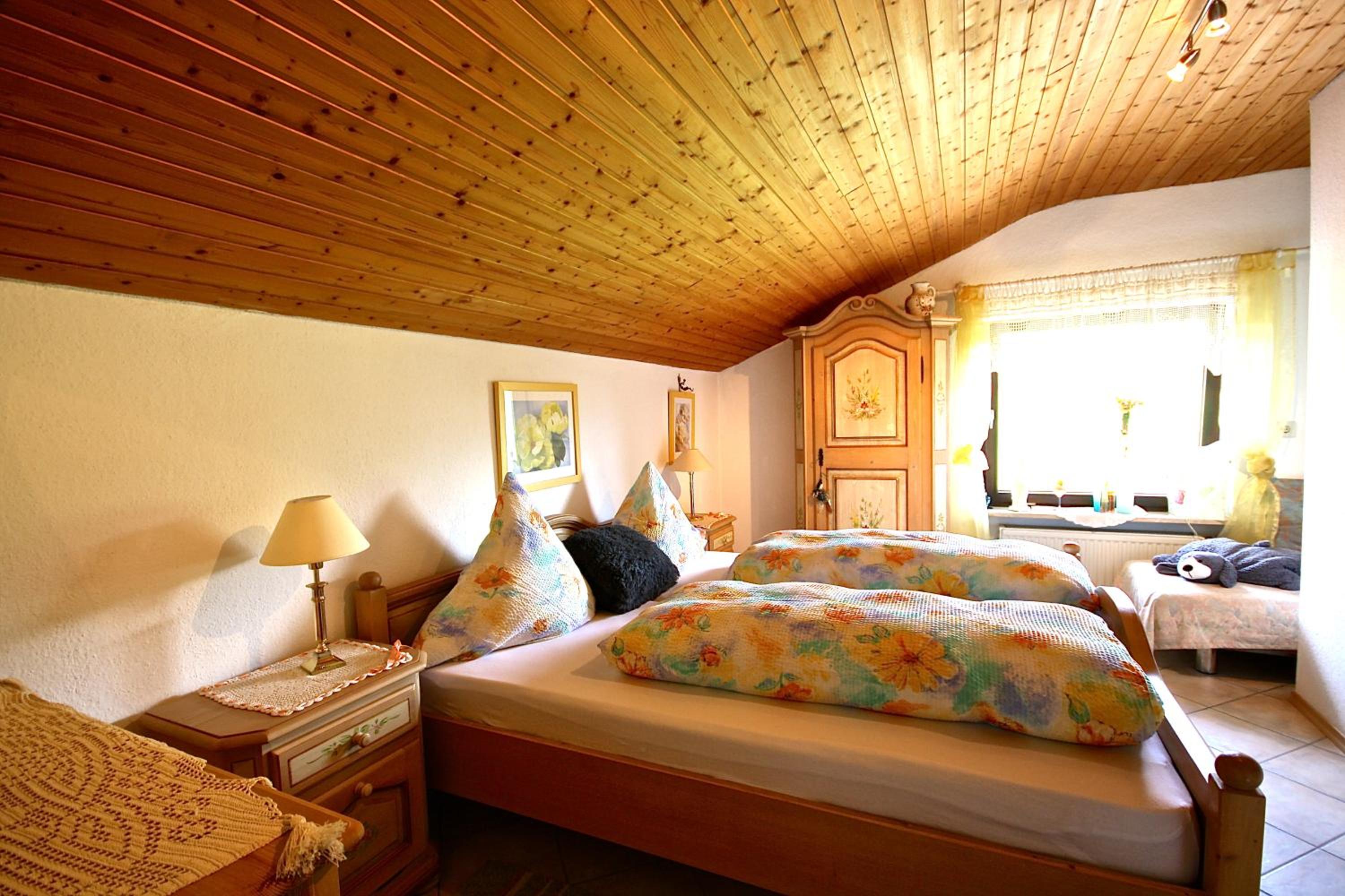 Ferienhaus und Ferienwohnungen Holzapfel Geiersthal