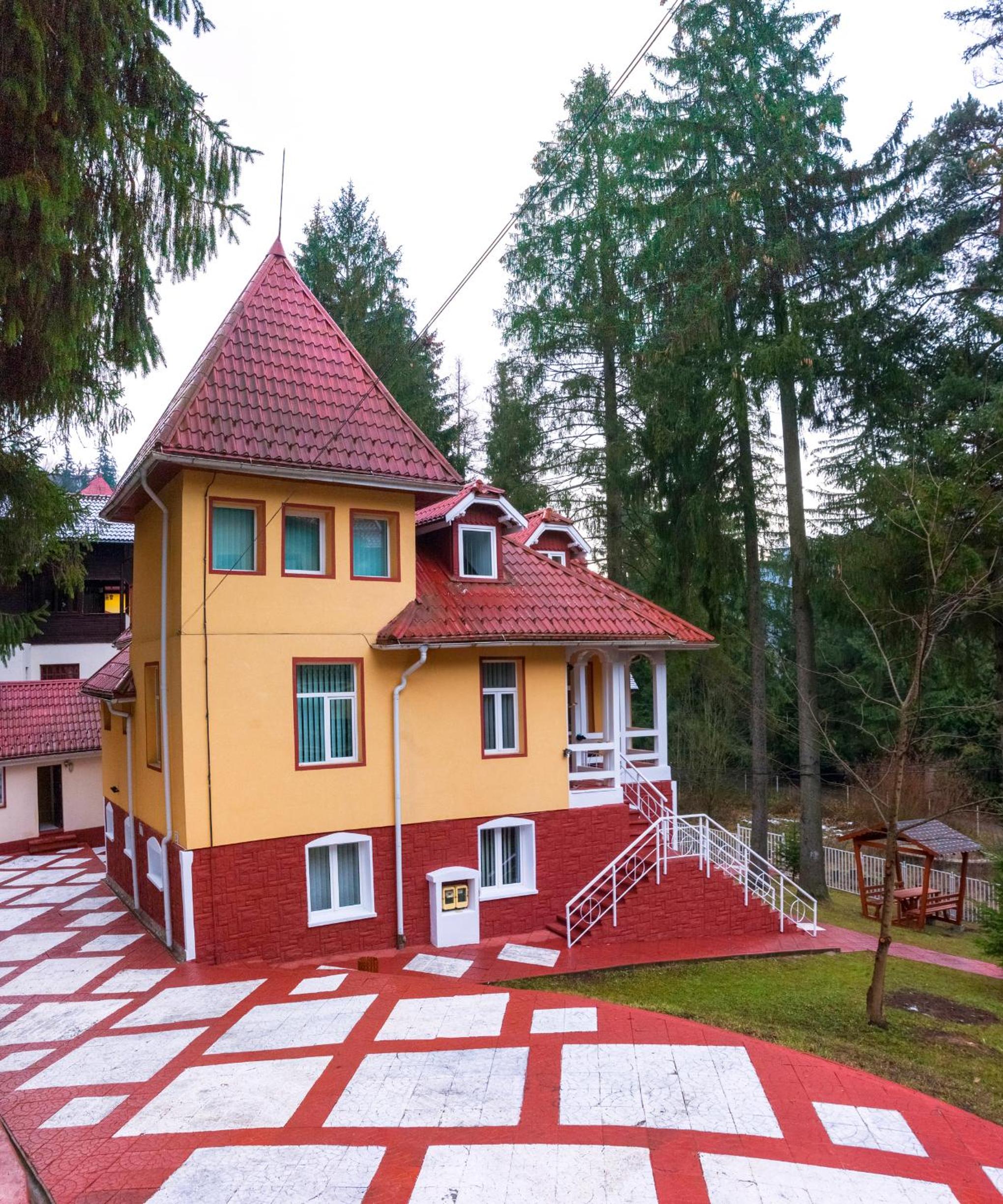 Clermont Sinaia view 4