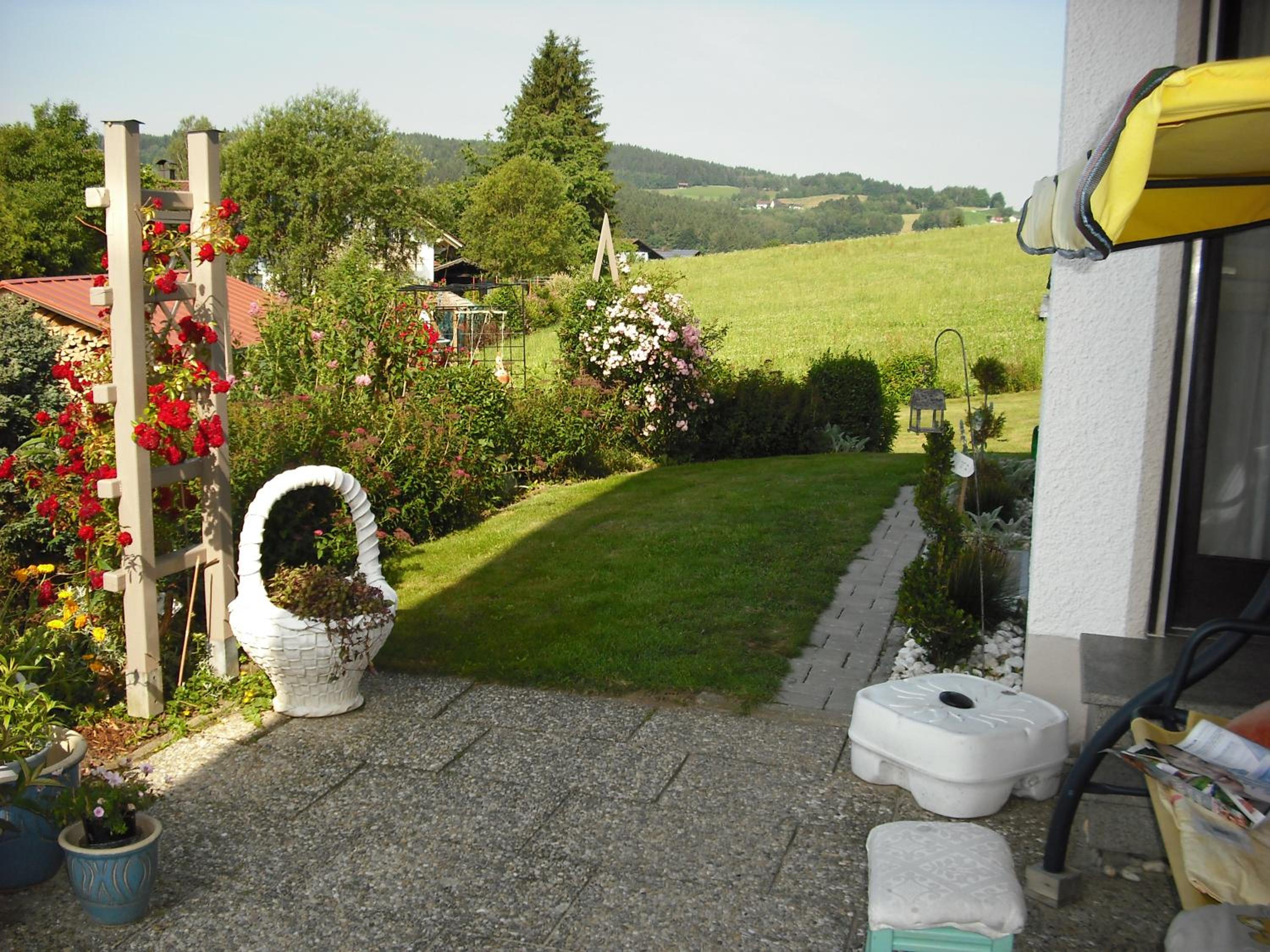Ferienhaus und Ferienwohnungen Holzapfel Geiersthal