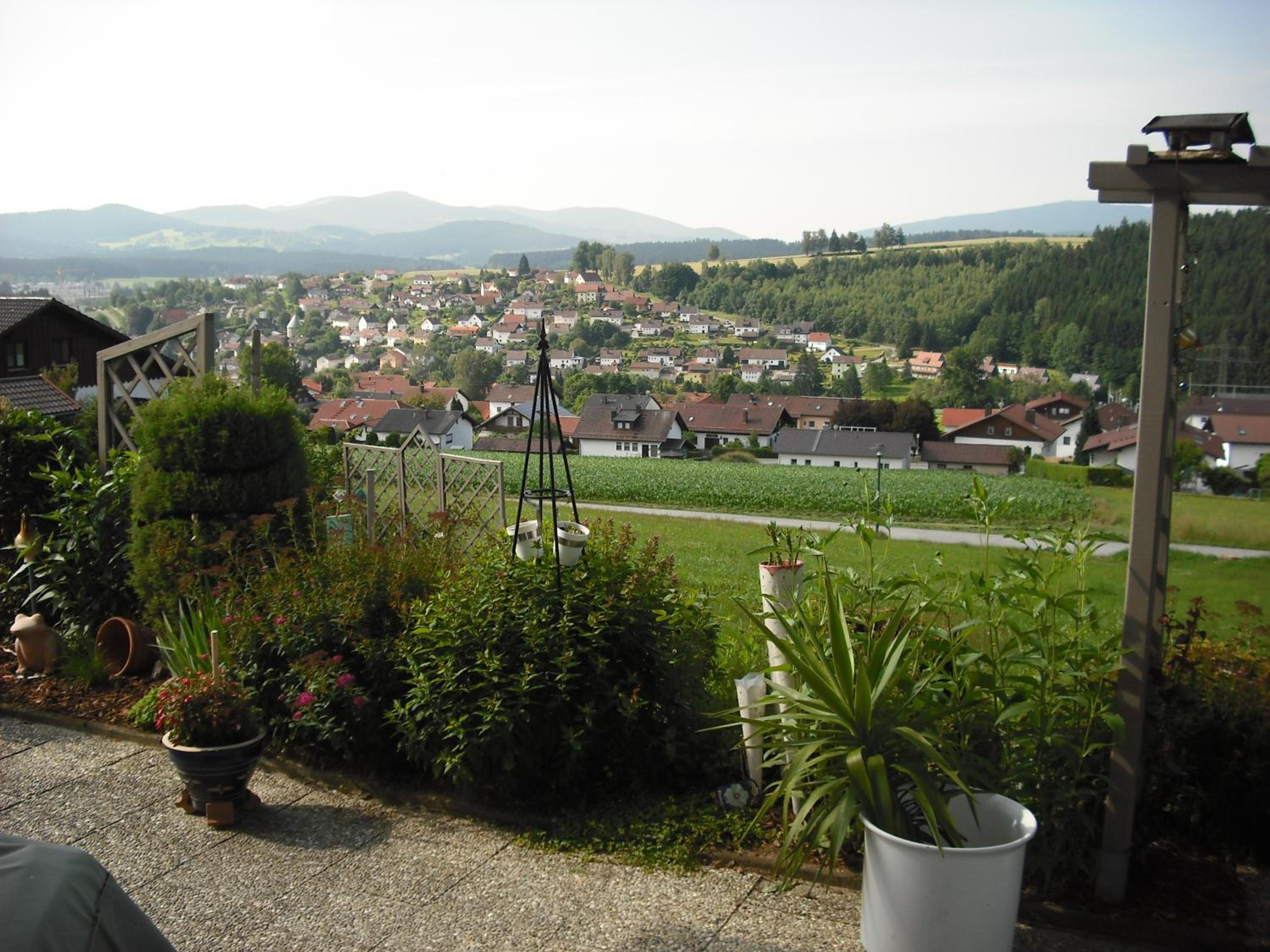 Ferienhaus und Ferienwohnungen Holzapfel Geiersthal