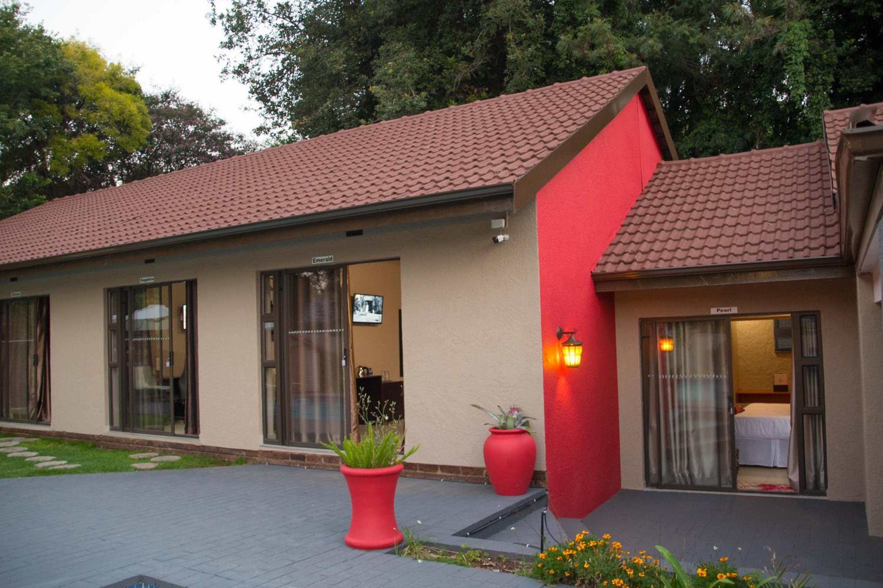 Rekky Signature Guesthouse