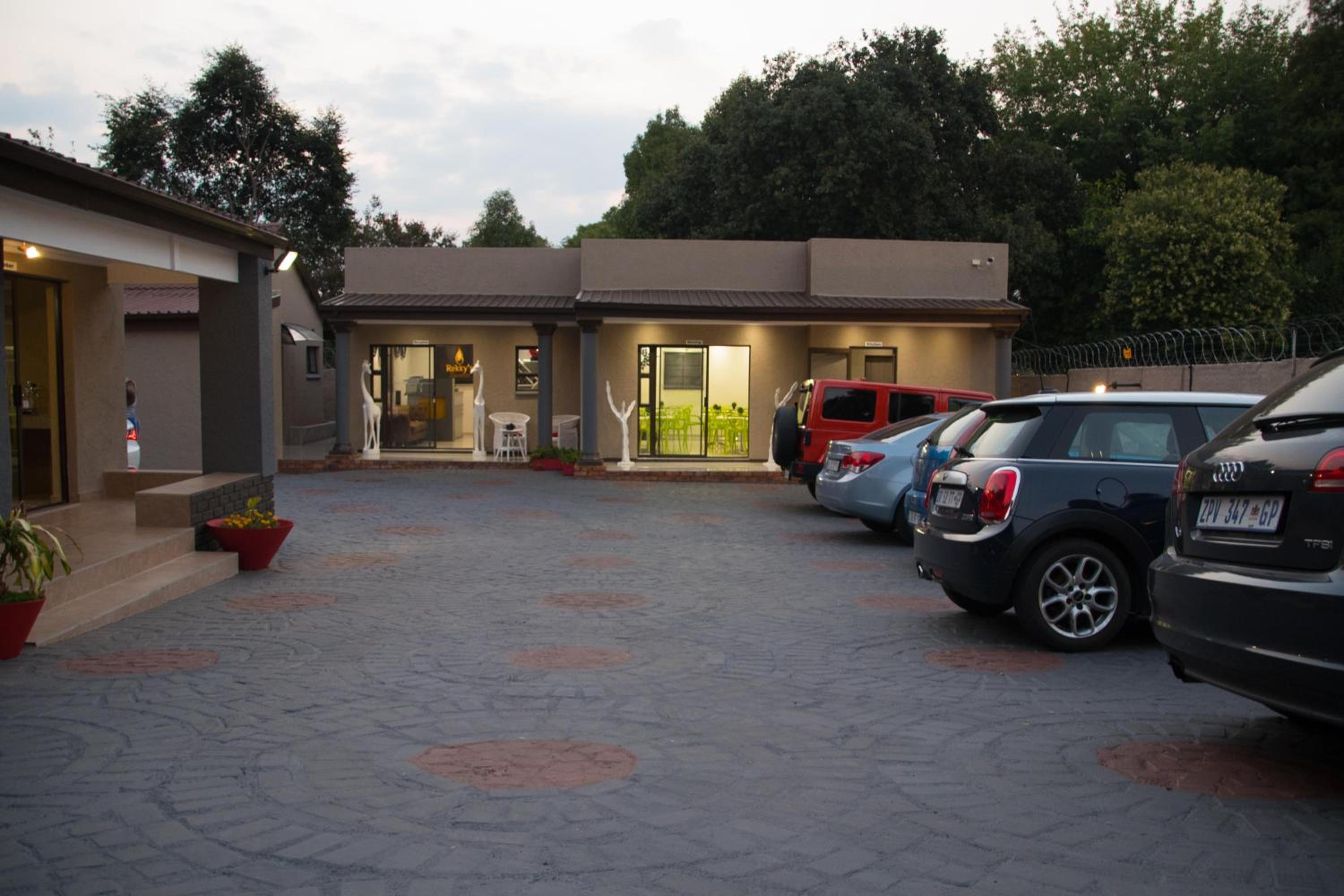 Rekky Signature Guesthouse