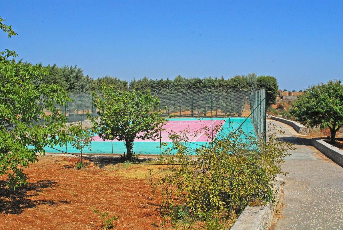 Villa con piscina e campo da tennis photo 4