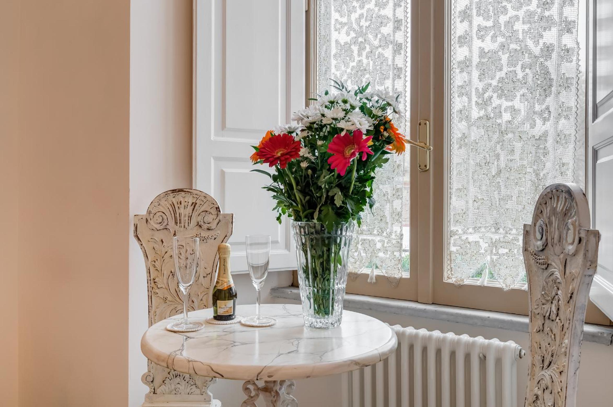 Rome Charming Suites