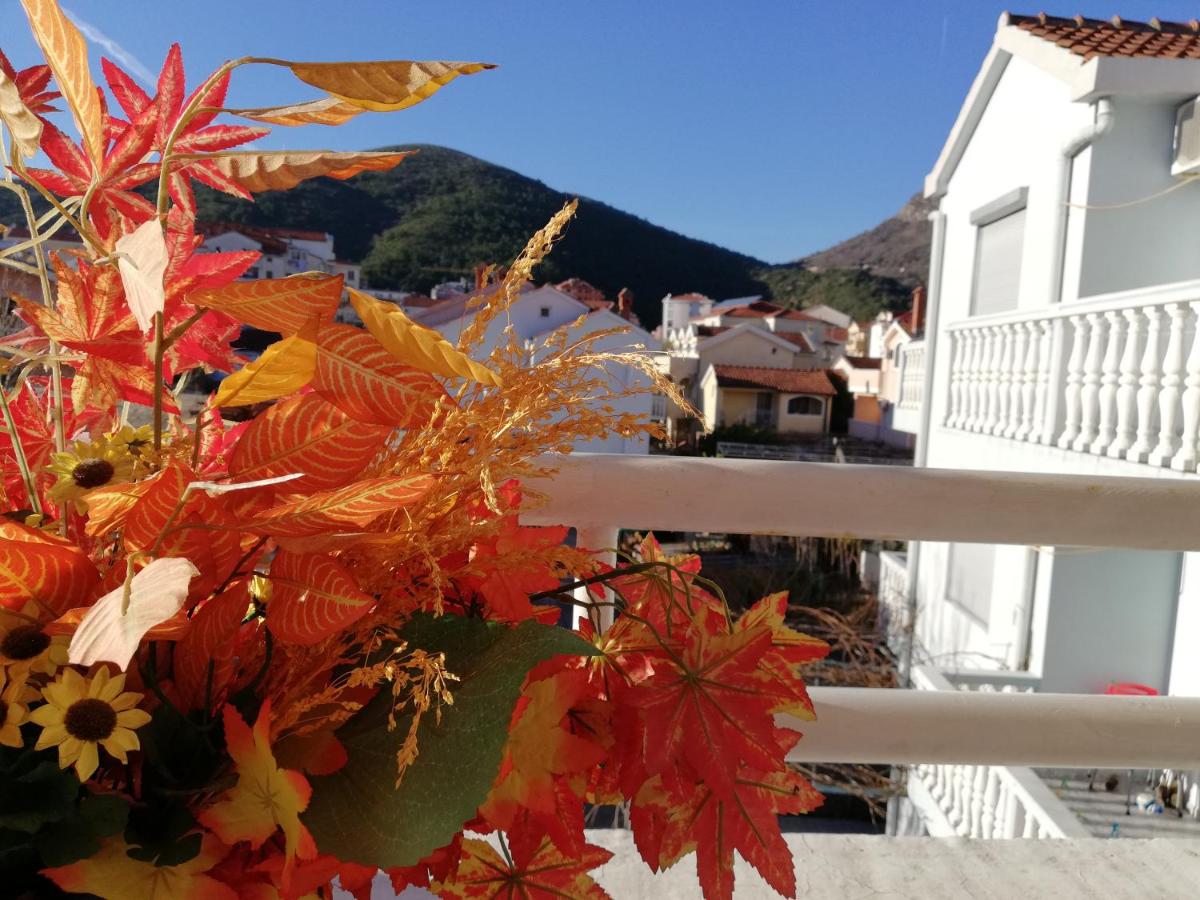 Hotel Apartment White Lily of Budva - Image 1