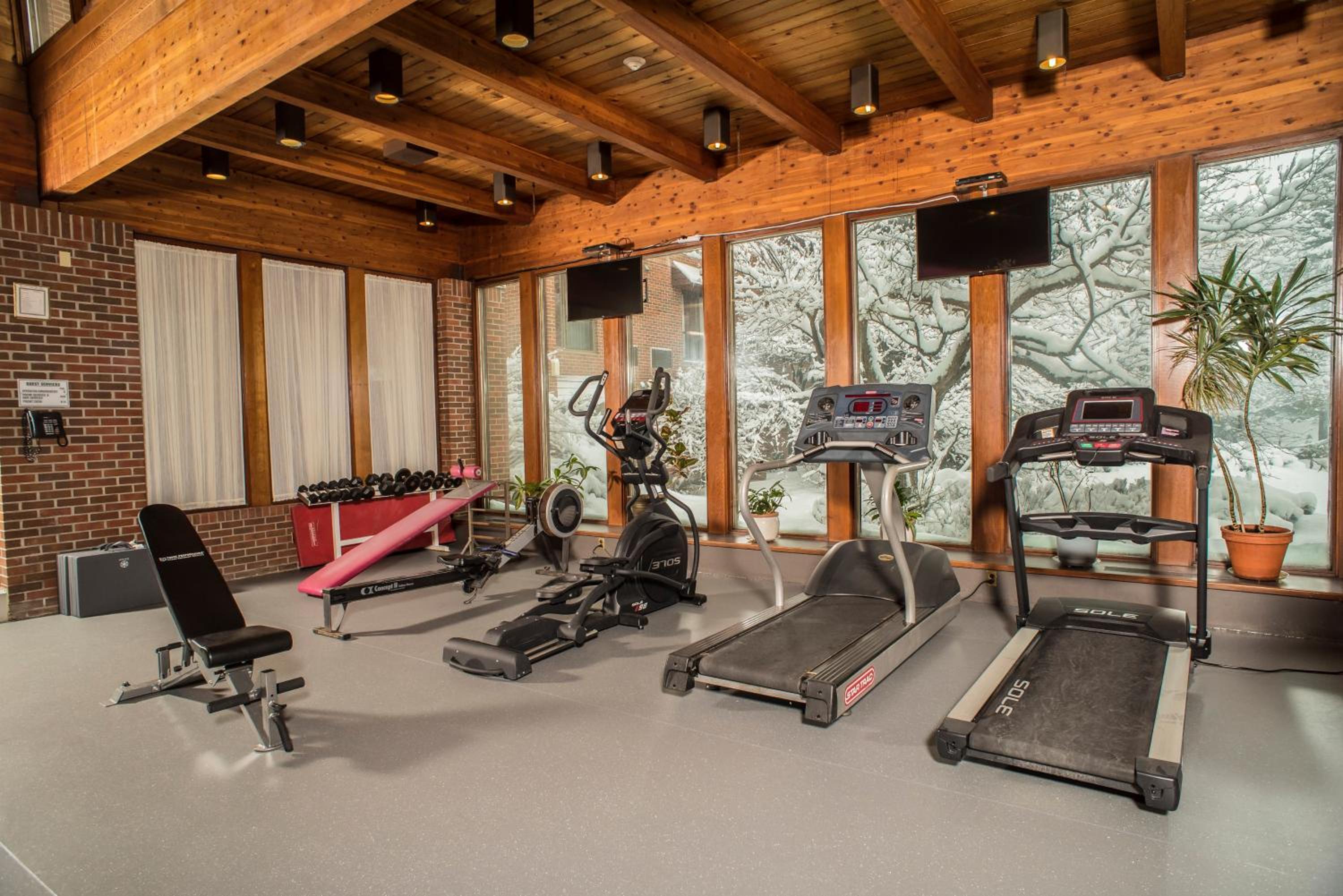 Thunder Bay Vacations - Valhalla Hotel  Conference Centre - Property Image 10