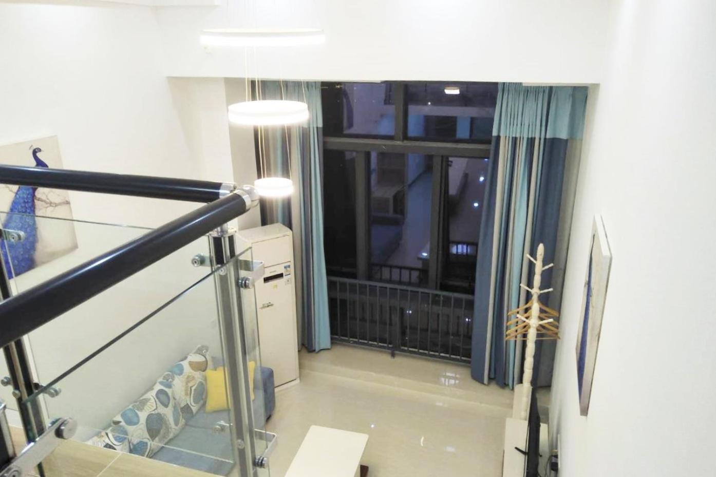 April Fair Duplex Apartment Guangzhou South Railway Station Ao Yuan Yue Shi Dai Branch